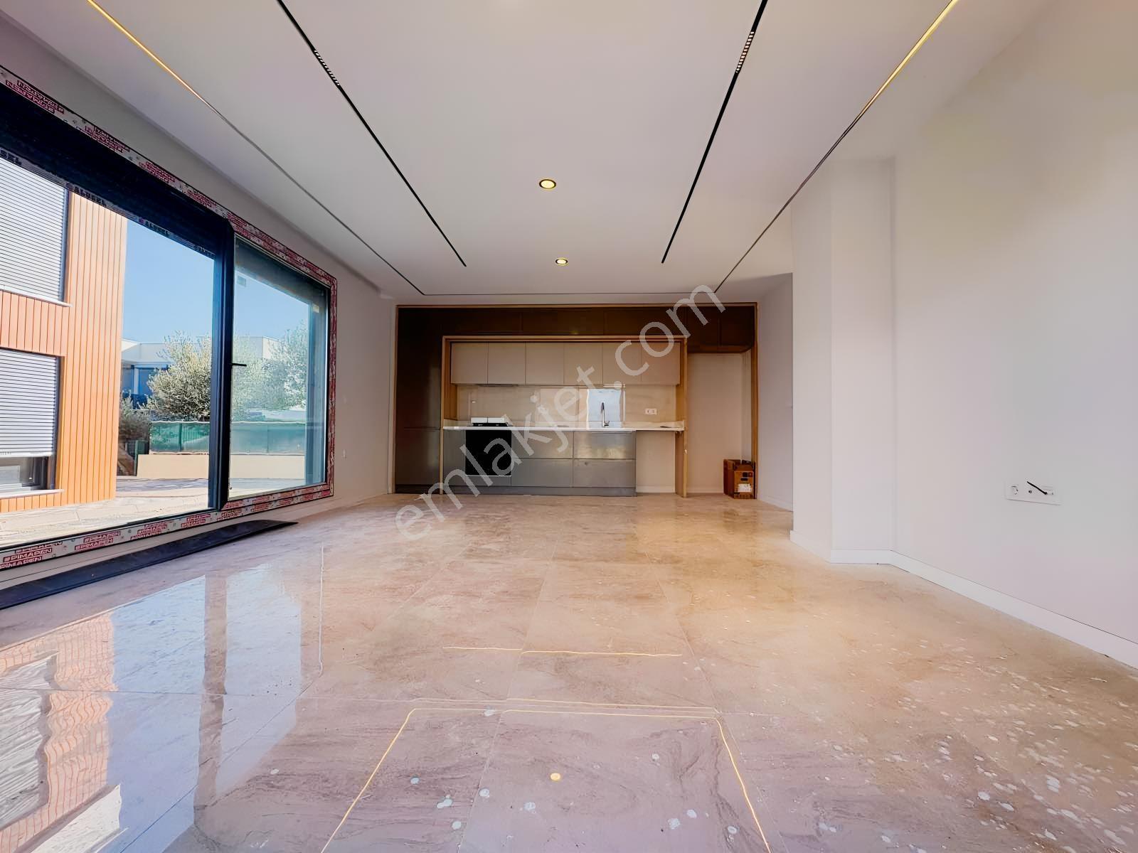 Avcı'dan Tam Müstakil Bahçedn Deniz Manzaralı Denize 250mt Villa — fotoğraf 6