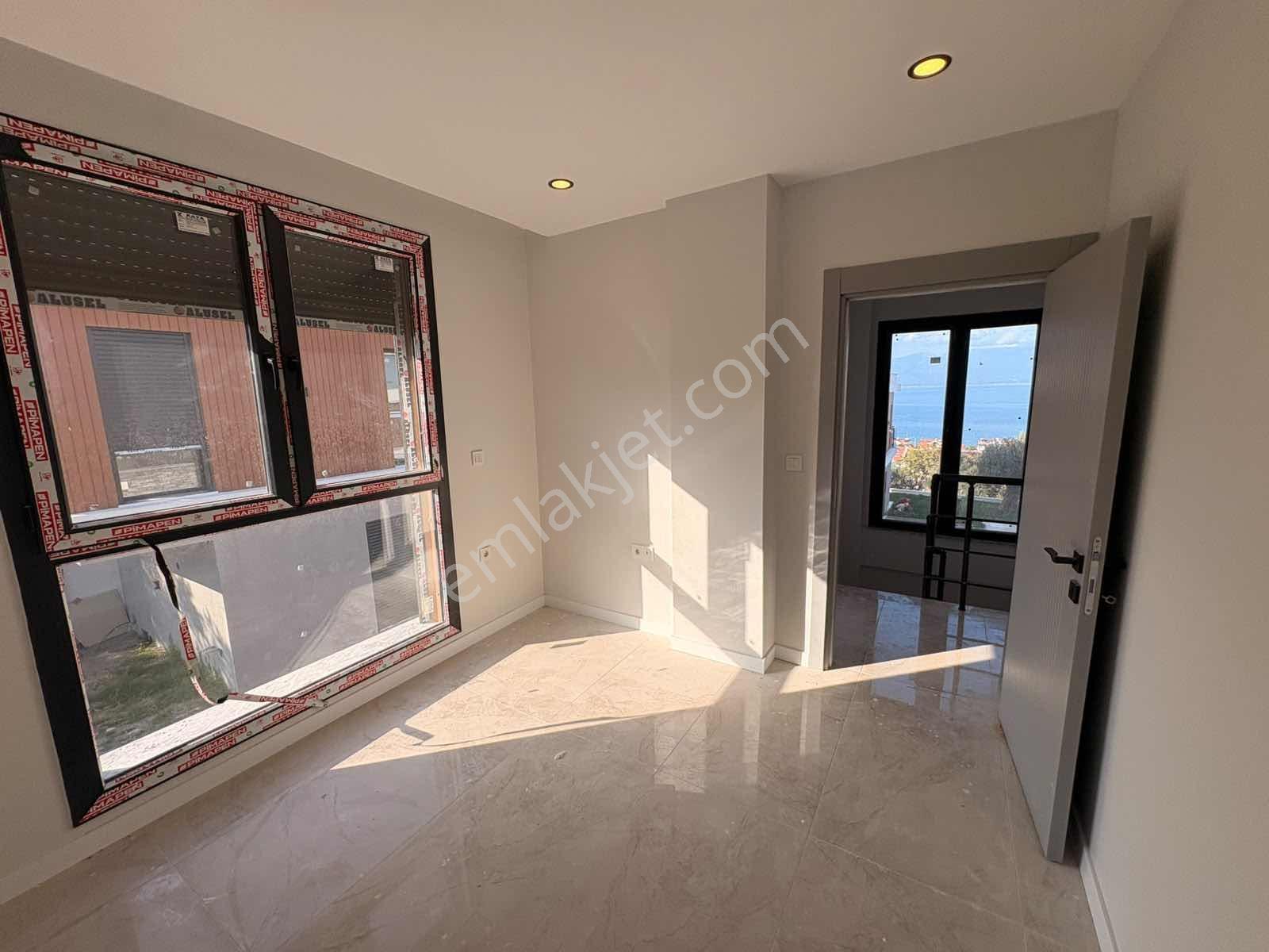 Avcı'dan Tam Müstakil Bahçedn Deniz Manzaralı Denize 250mt Villa — fotoğraf 13