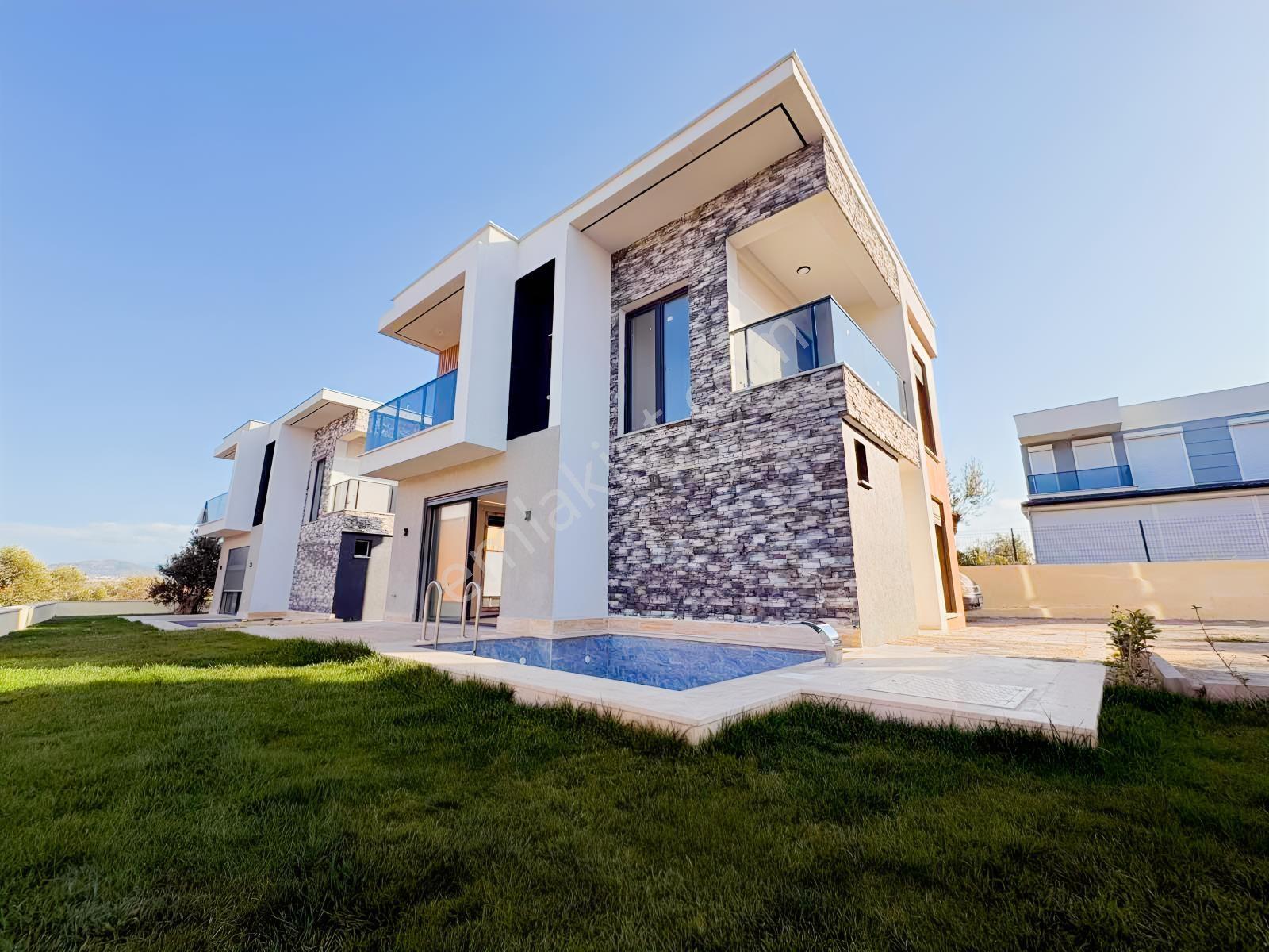 Avcı'dan Tam Müstakil Bahçedn Deniz Manzaralı Denize 250mt Villa — fotoğraf 28