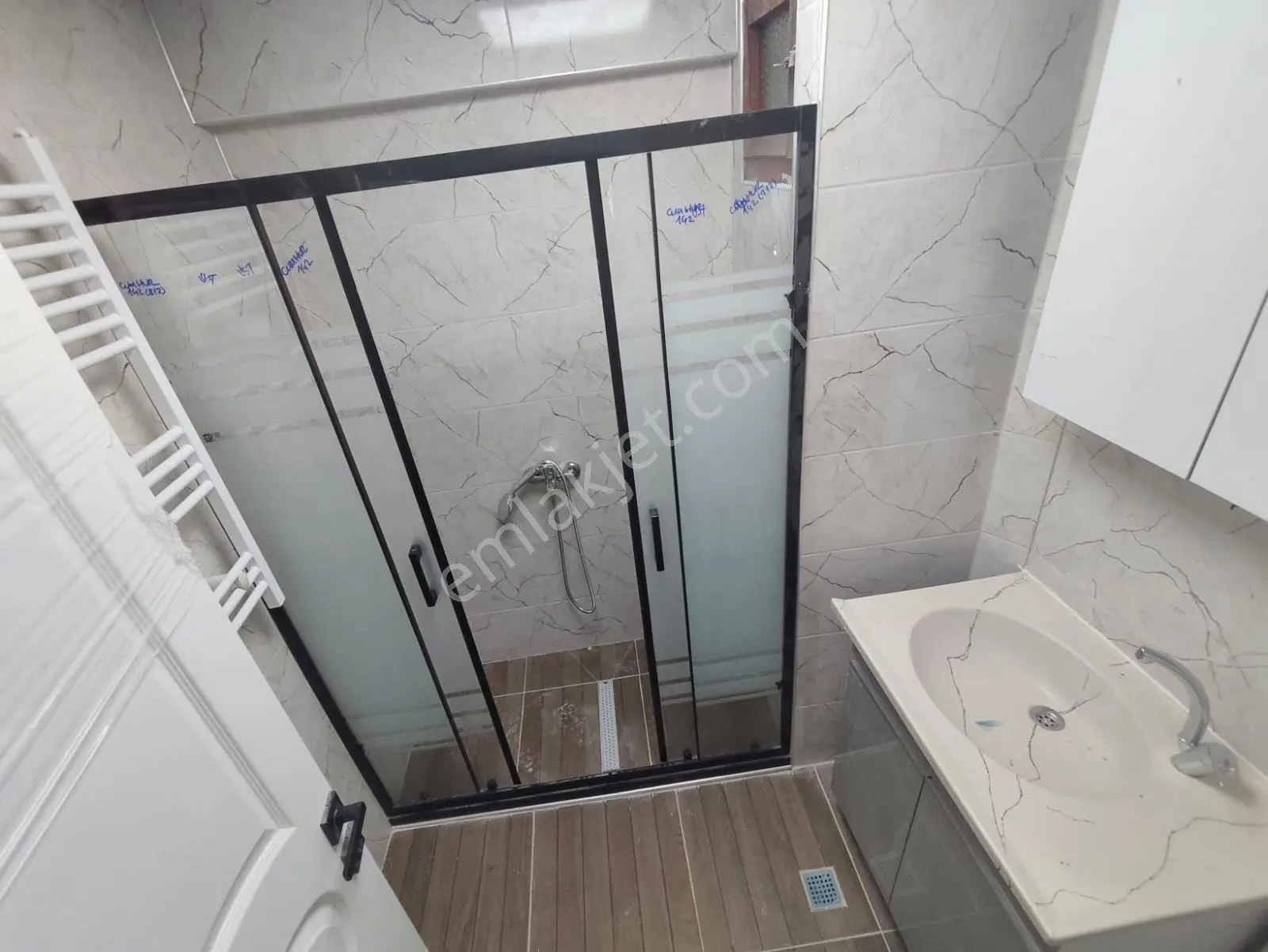 Yılmaz Gayrımenkulden 3+1 Geniş Yapılı Masrafsız Ön Cehe — fotoğraf 19