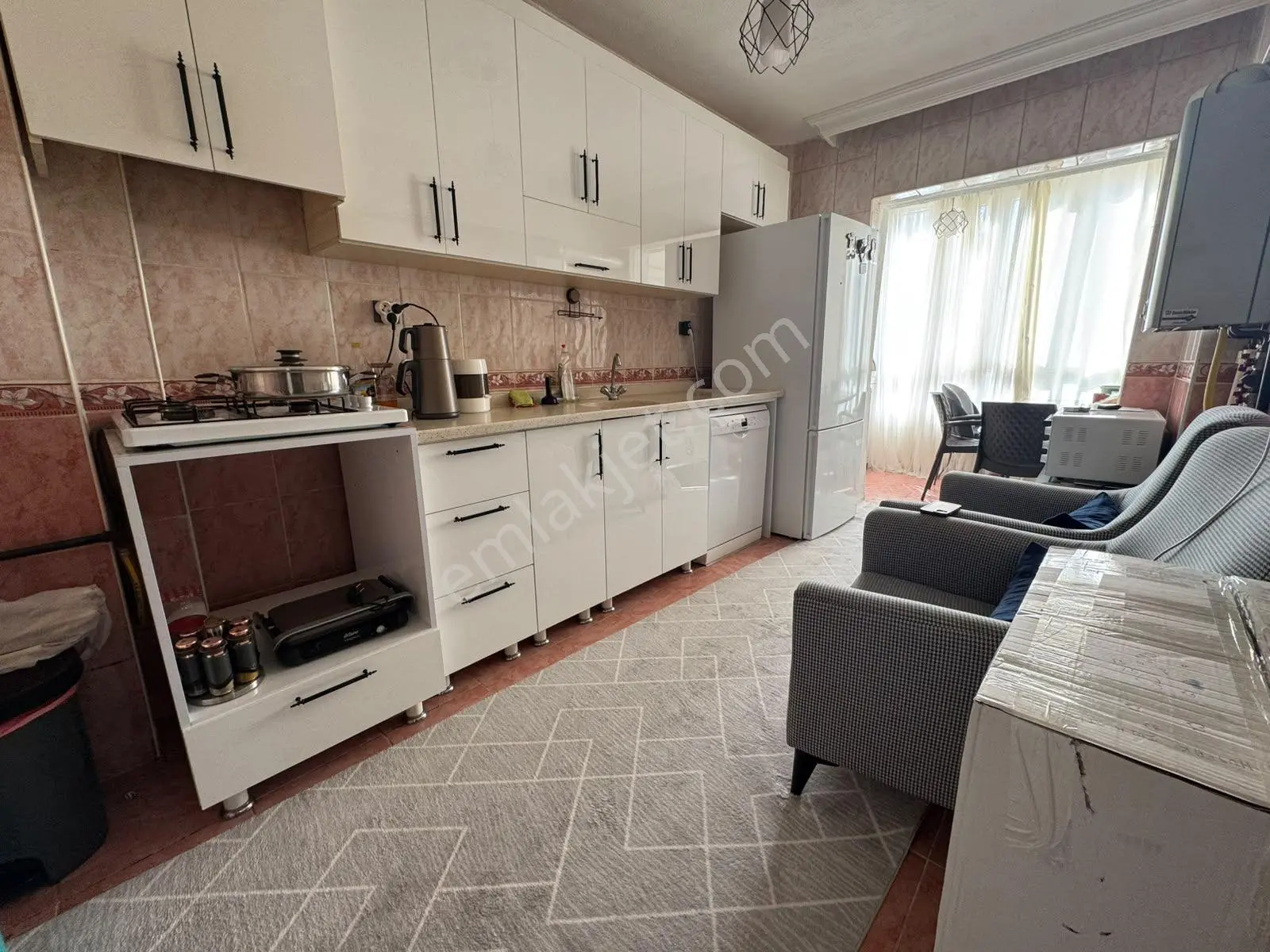 Yılmaz Gayrimenkulden Asansörlü 2+1 Güney Batı Cephe 3 Ara Kat Fırsat Dairesi — fotoğraf 2