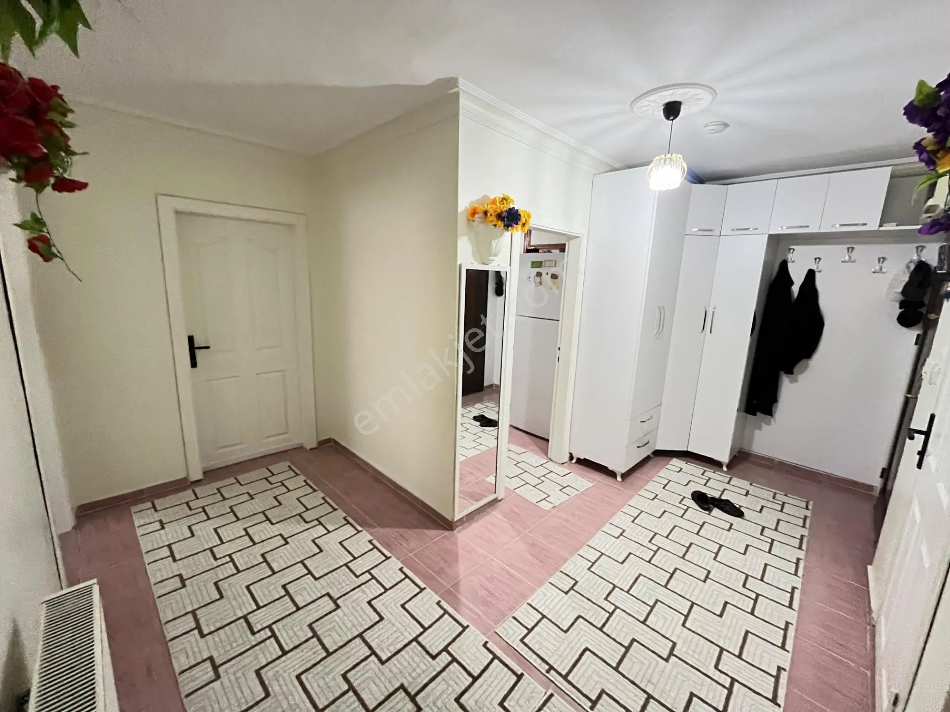 Başak Mahallesinde Merkezi Konumda 3+1 Daire — fotoğraf 18