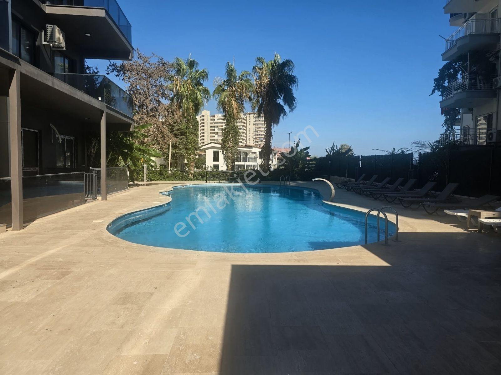 Mersin Erdemli Tömük Plaja Çok Yakın Konumda Sıfır 1+1 Daire