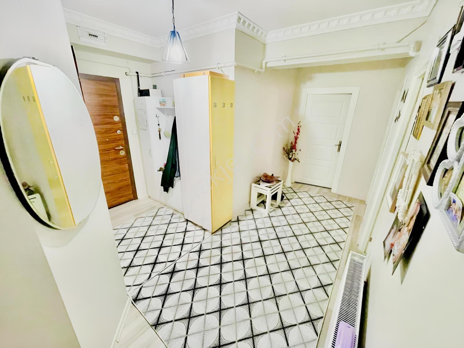 Avantajdan Küçük Kayaşta Cadde Dibi Kat Konumlu Yapılı 2+1 Daire — fotoğraf 17