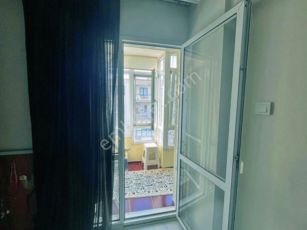 Yetkisi Uytundan Güzelyalıda Poligonmetro Dibi Sahile 400 Mt 3+1 — fotoğraf 34
