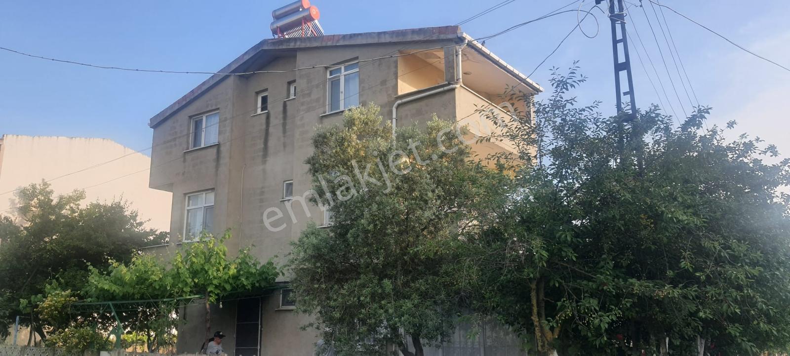 Yeniçiftlik Yatırımlık Çok Uygun Villa Ve Bahçe #kartallar'dan# — fotoğraf 4