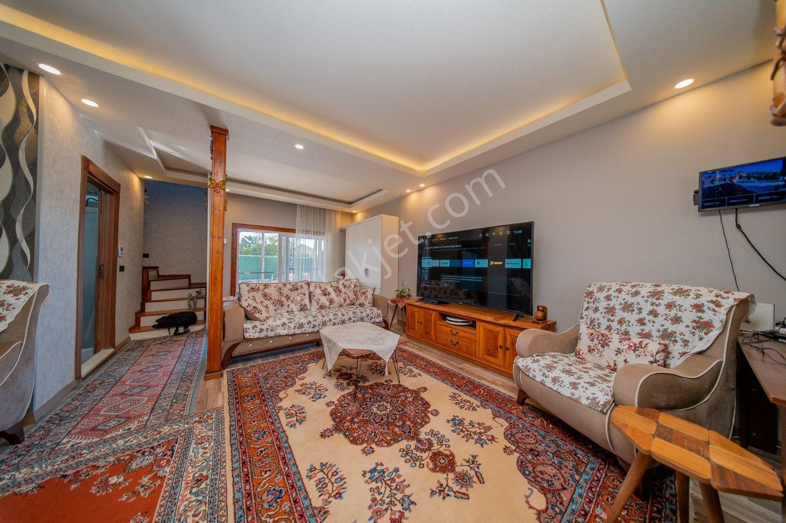 Satılık 2 Ayrı Villa Tek Fiyata Konyaaltı Aşağı Karaman — fotoğraf 14