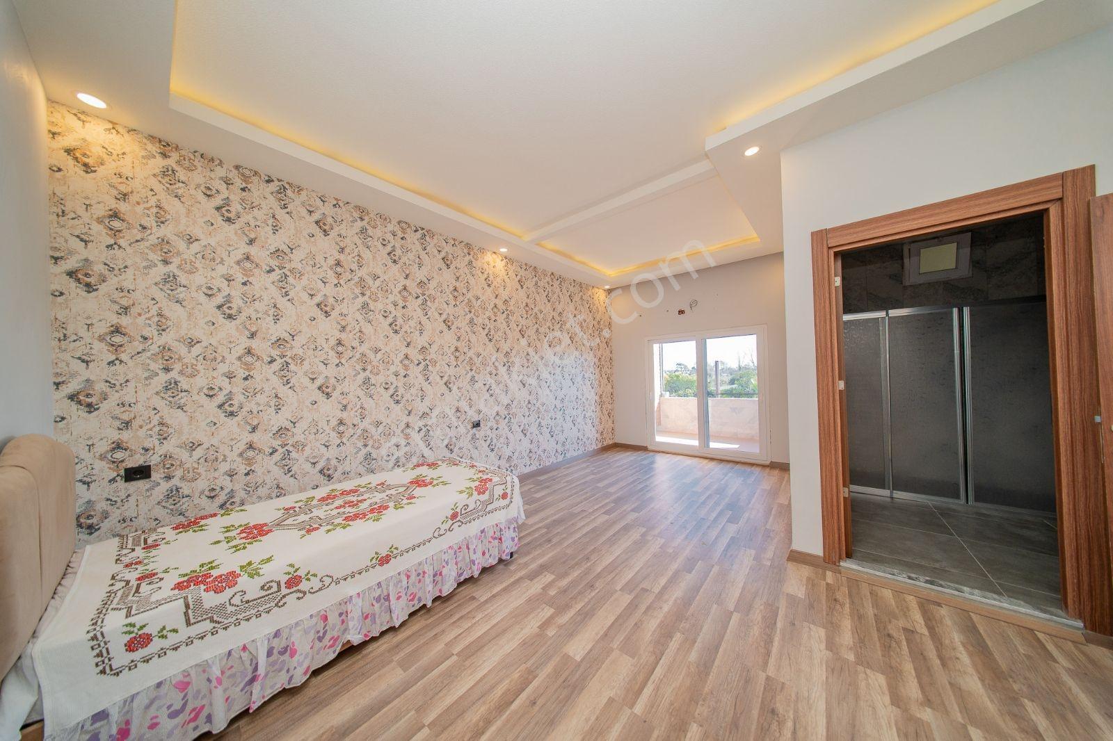 Satılık 2 Ayrı Villa Tek Fiyata Konyaaltı Aşağı Karaman — fotoğraf 32