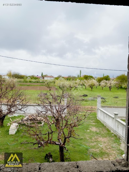 Murat Emlak'tan Satılık Sazlıcada 470 M2 Arsasıyla Müstakil Ev — fotoğraf 4