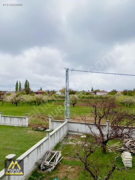 Murat Emlak'tan Satılık Sazlıcada 470 M2 Arsasıyla Müstakil Ev — fotoğraf 5