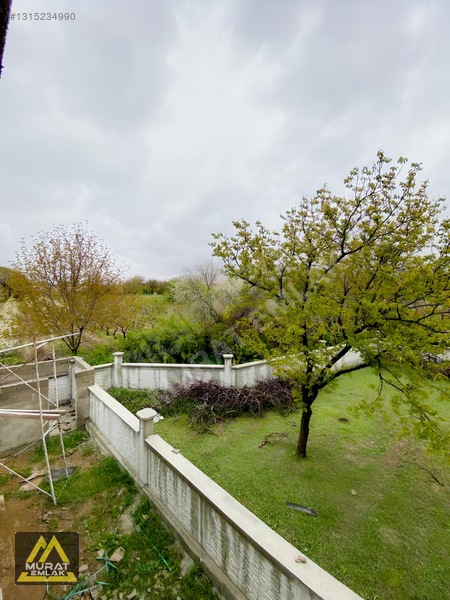 Murat Emlak'tan Satılık Sazlıcada 470 M2 Arsasıyla Müstakil Ev — fotoğraf 7