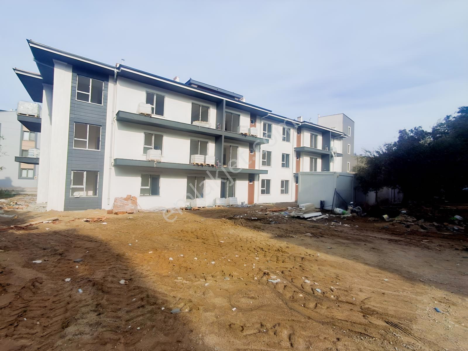 Çanakkale Kepez'de Sgk Ve Diş Hastanesine Çok Yakın Satlık 1+1 — fotoğraf 5