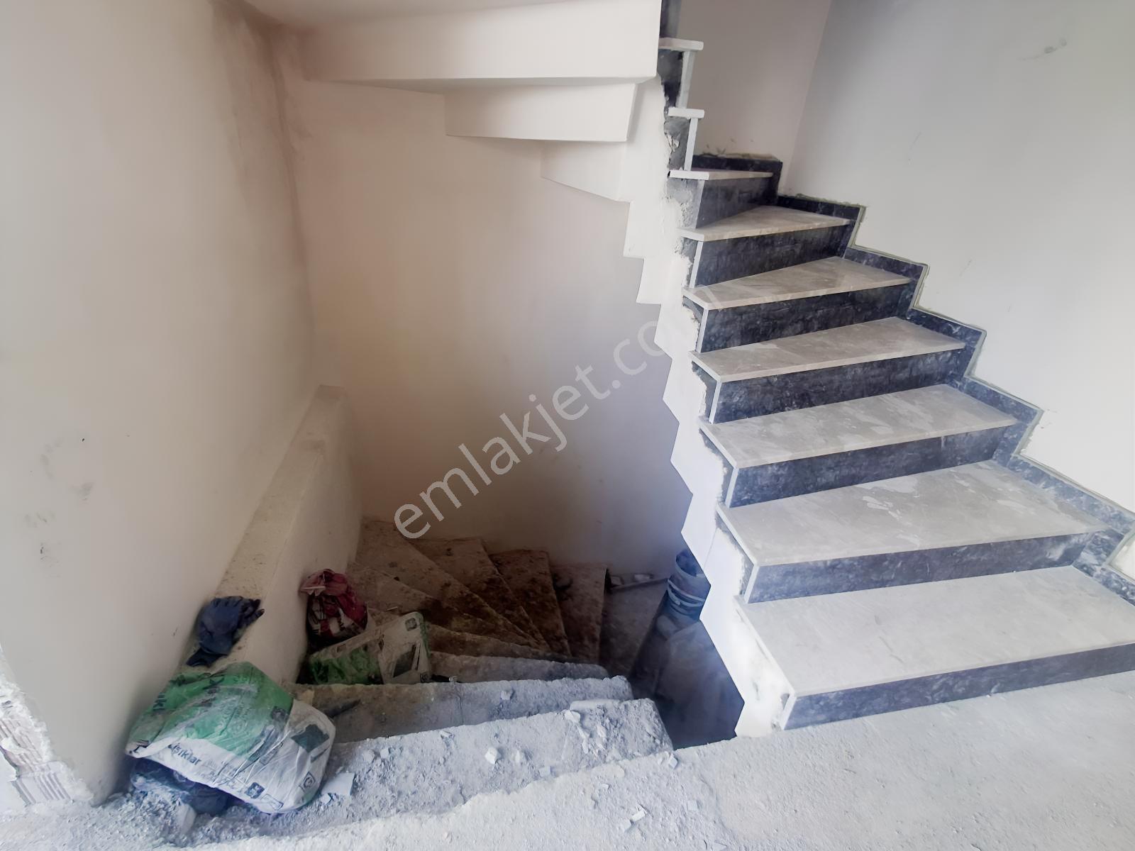 Çanakkale Kepez'de Sgk Ve Diş Hastanesine Çok Yakın Satlık 1+1 — fotoğraf 9