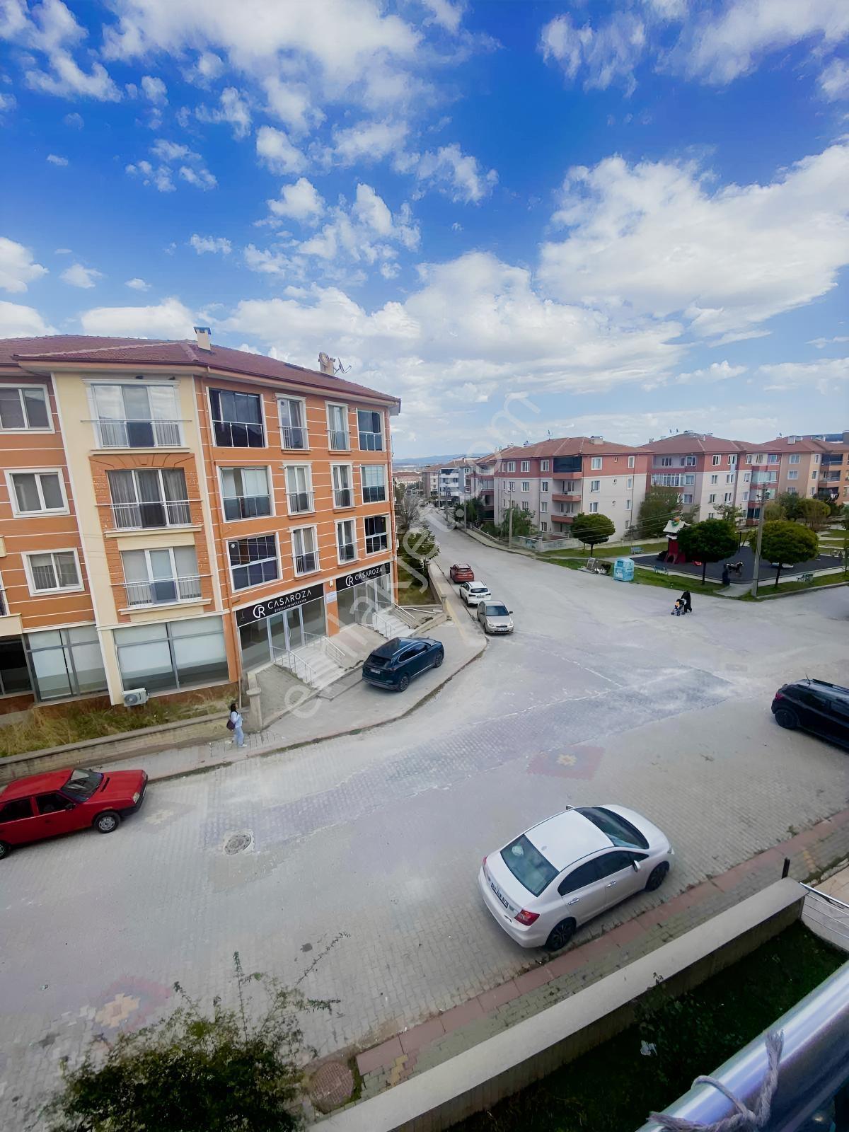 Merkezş Konumda Site İçi 3+1 Daire — fotoğraf 20