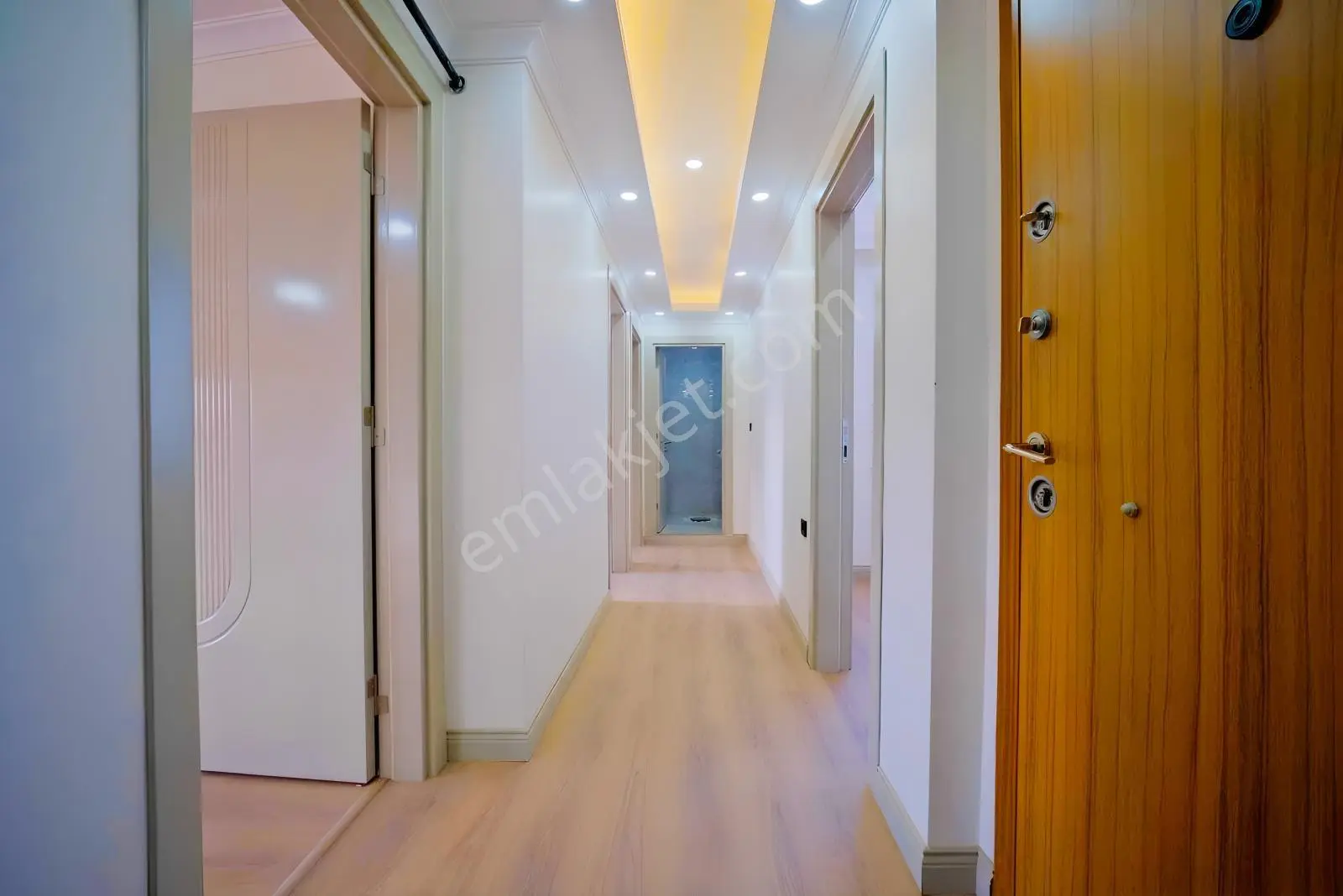 Merkeze Yürüme Mesafesinde | Kapalı Otoparklı, Yalıtımlı 2+1