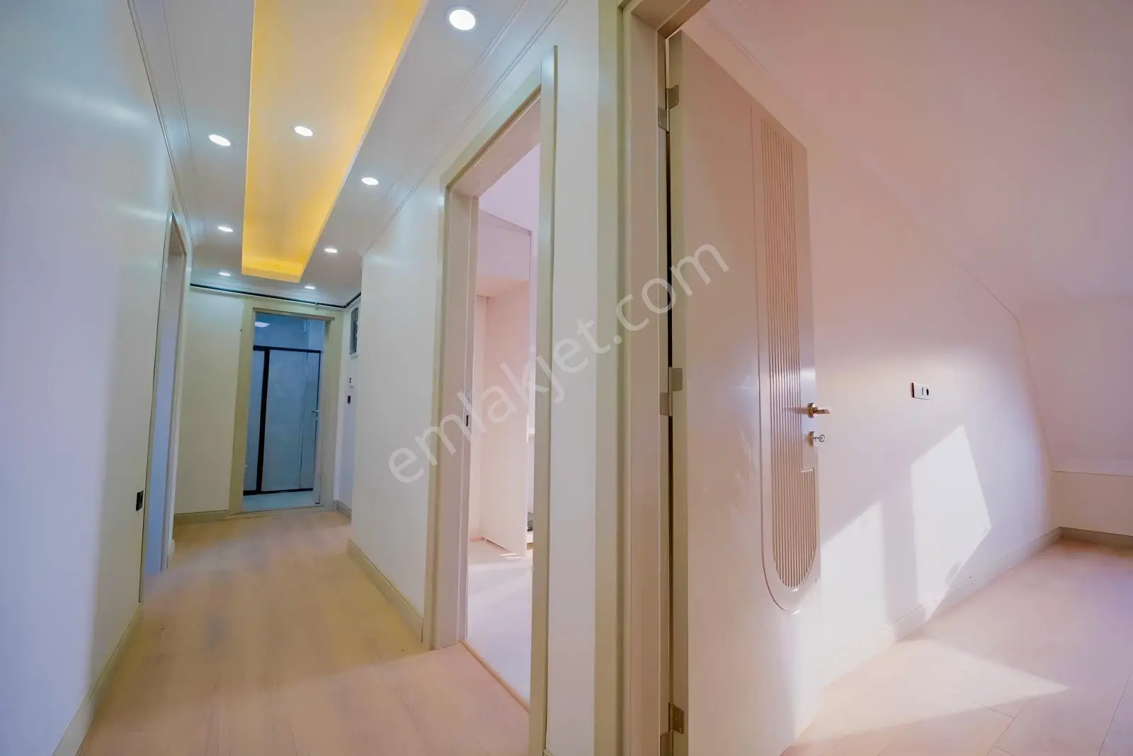 Merkeze Yürüme Mesafesinde | Kapalı Otoparklı, Yalıtımlı 2+1 — fotoğraf 3