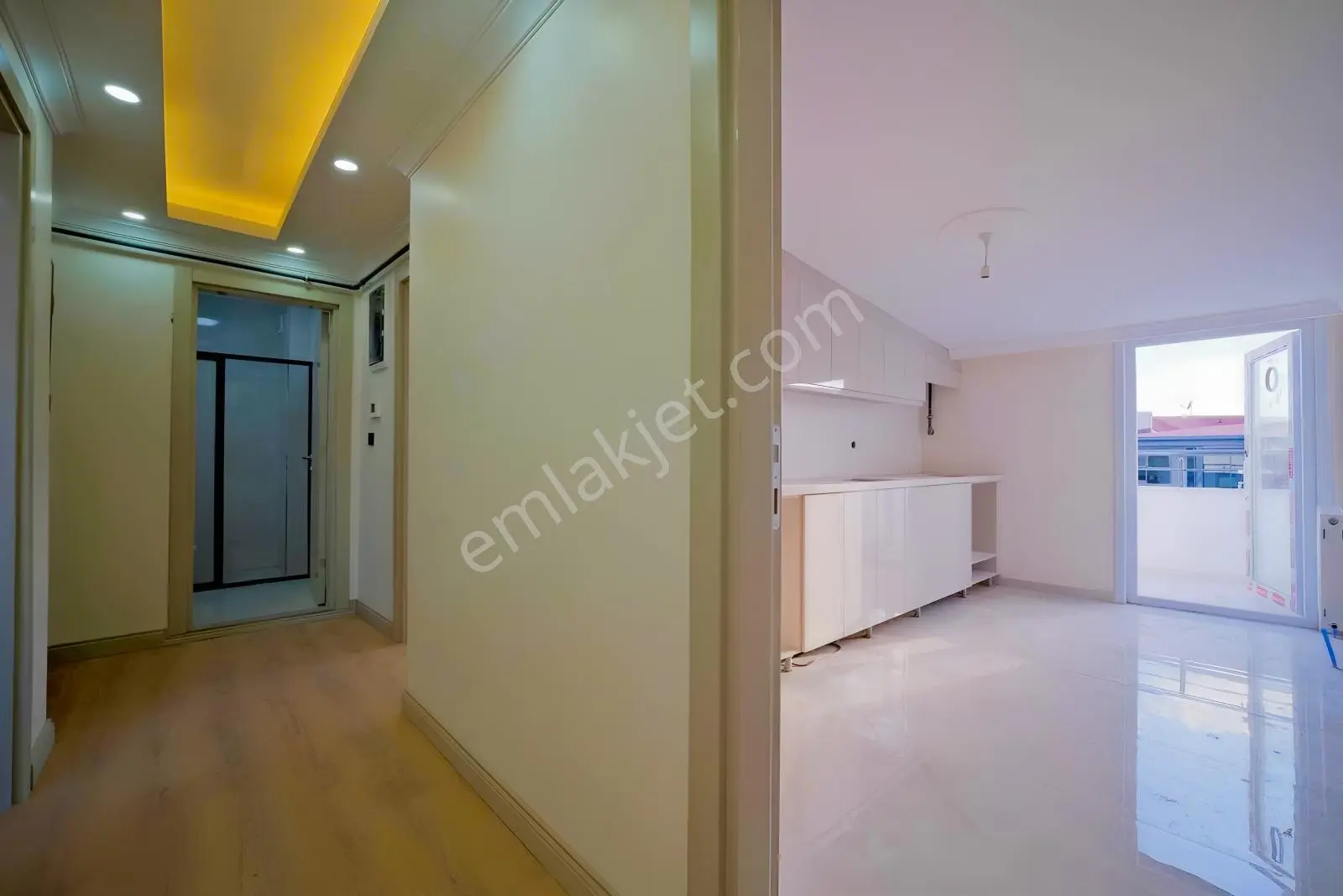 Merkeze Yürüme Mesafesinde | Kapalı Otoparklı, Yalıtımlı 2+1 — fotoğraf 4