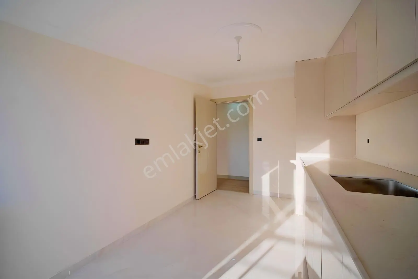 Merkeze Yürüme Mesafesinde | Kapalı Otoparklı, Yalıtımlı 2+1 — fotoğraf 10