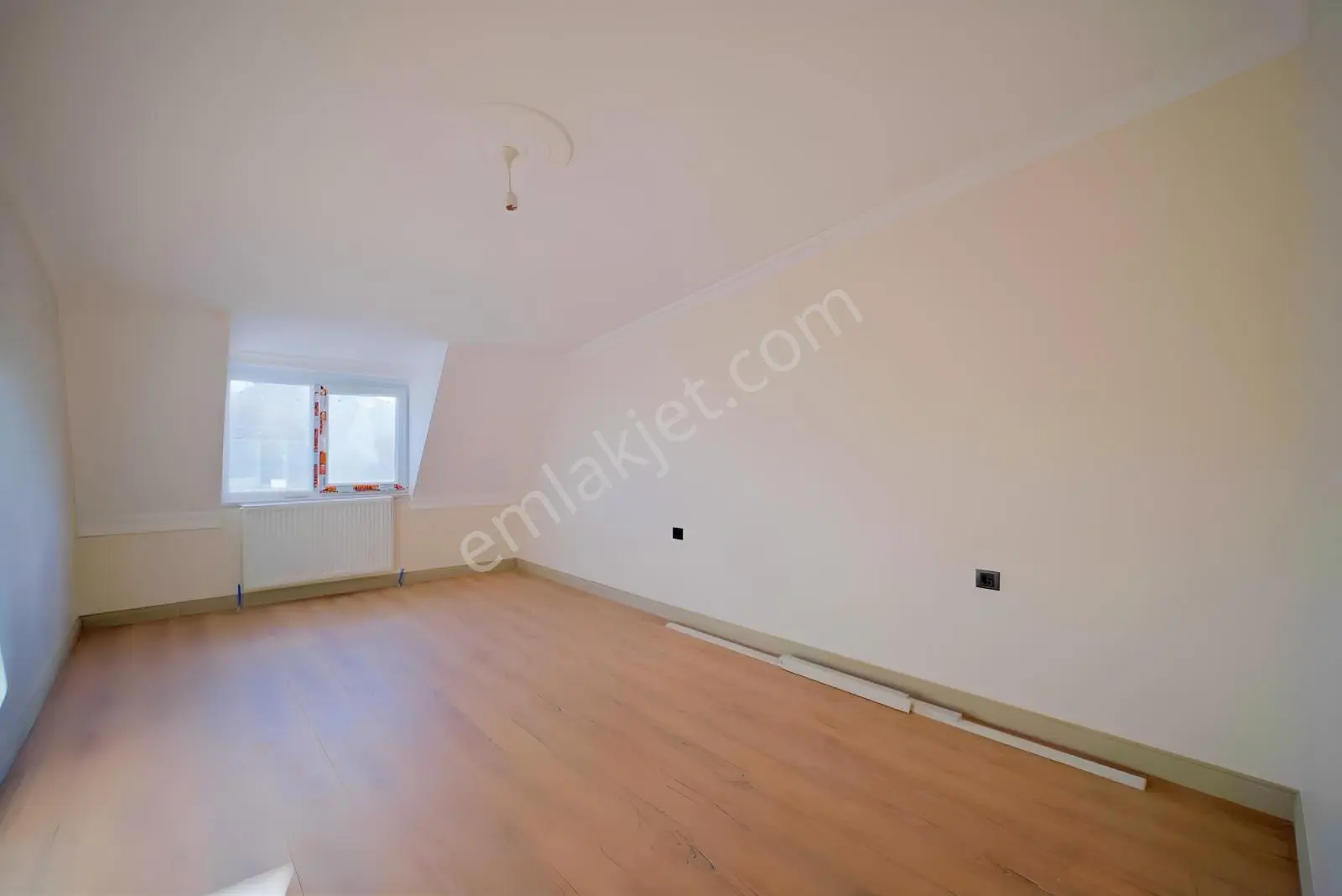 Merkeze Yürüme Mesafesinde | Kapalı Otoparklı, Yalıtımlı 2+1 — fotoğraf 16