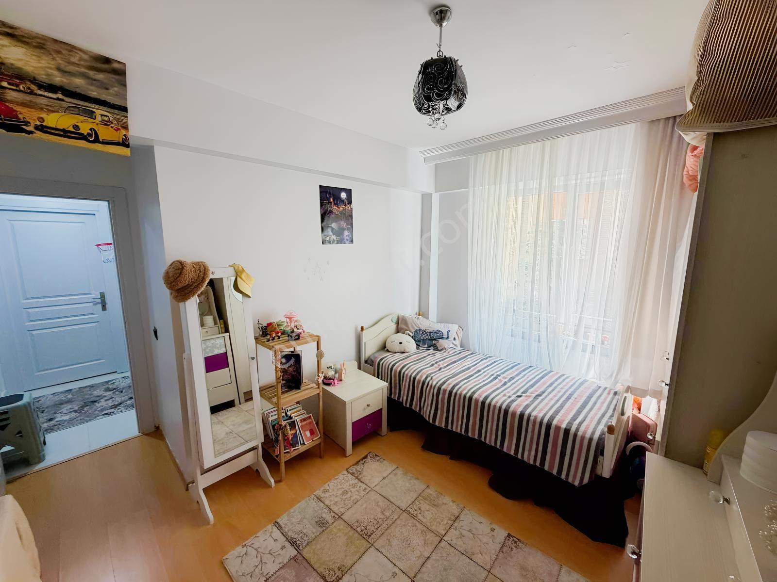 Geyve Alifuatpaşa Semiks Sitesinde 120 M² Net 3+1 Satılık Daire — fotoğraf 3