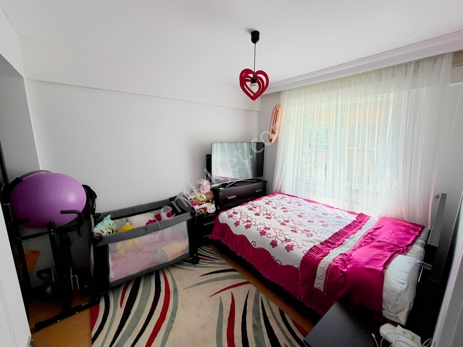 Geyve Alifuatpaşa Semiks Sitesinde 120 M² Net 3+1 Satılık Daire — fotoğraf 4