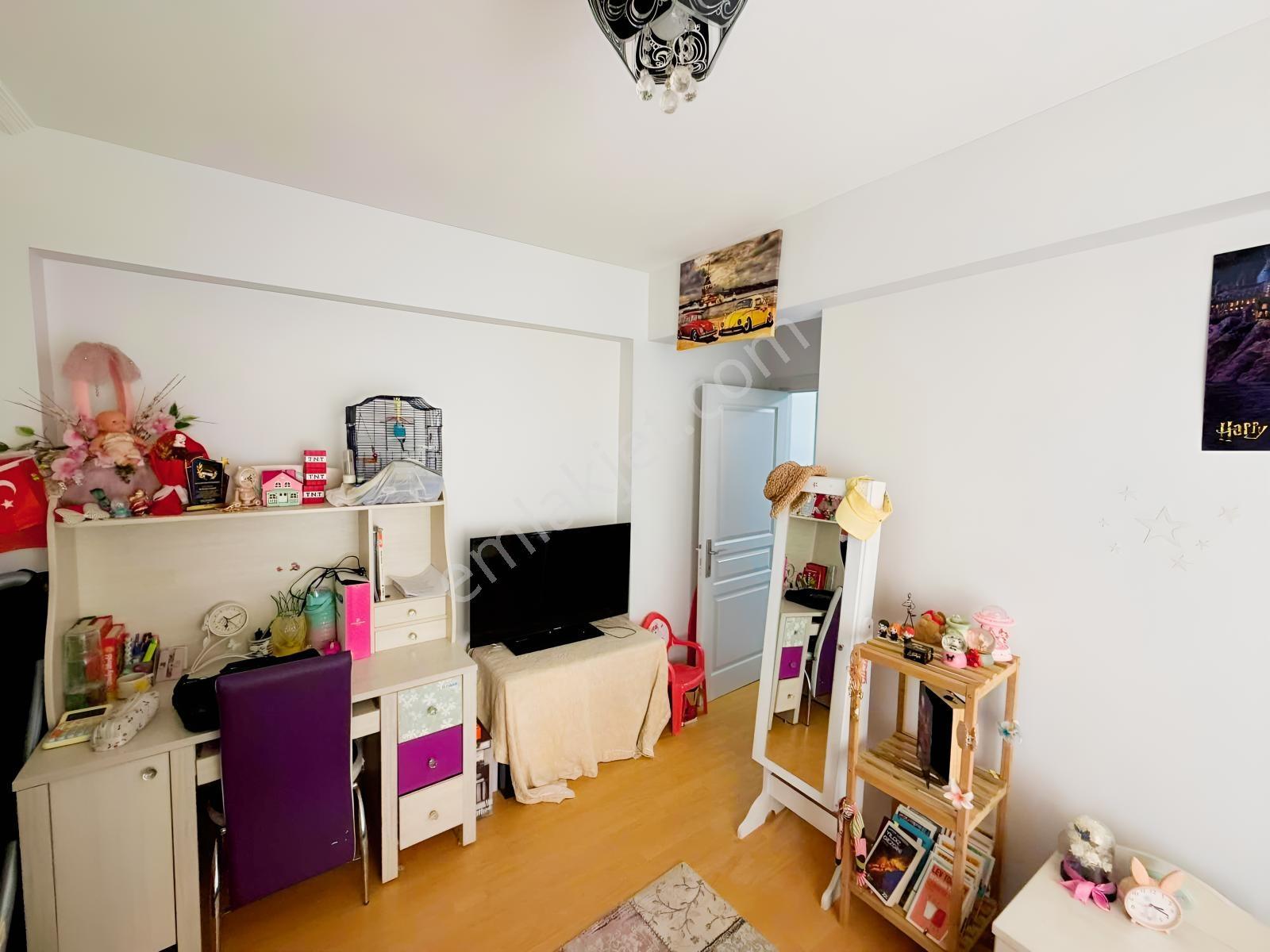 Geyve Alifuatpaşa Semiks Sitesinde 120 M² Net 3+1 Satılık Daire — fotoğraf 9