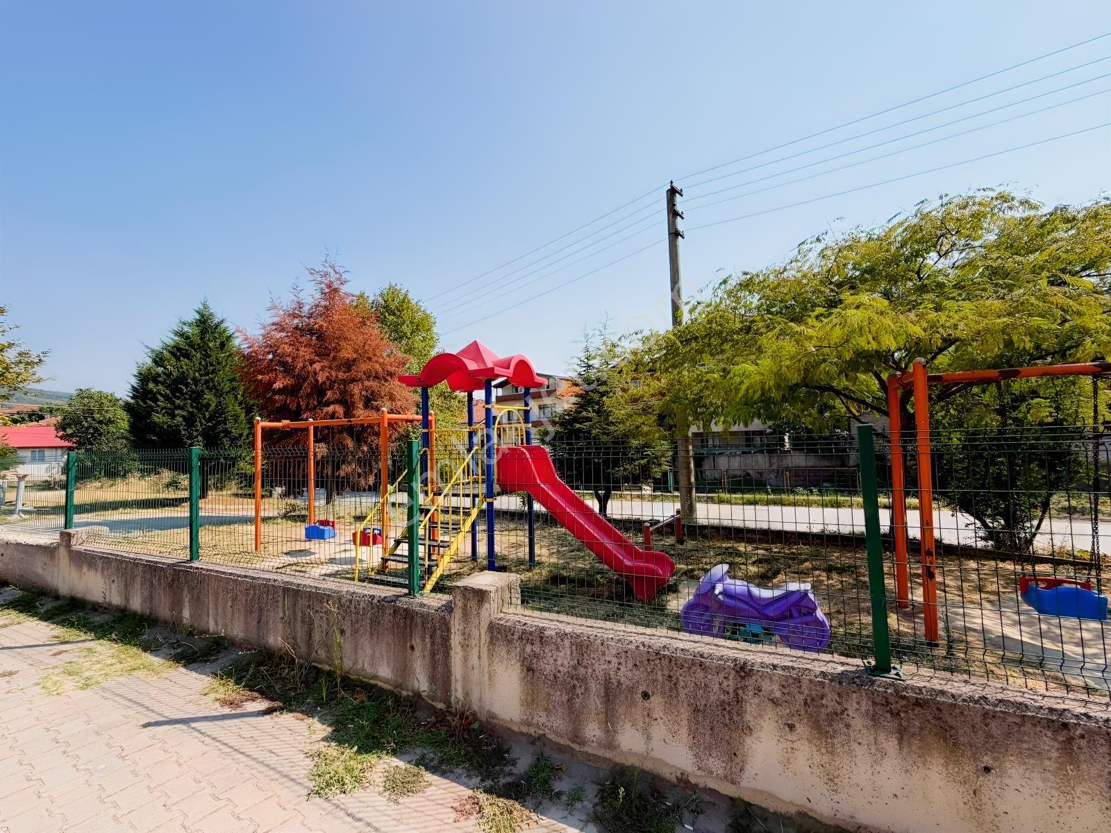 Geyve Alifuatpaşa Semiks Sitesinde 120 M² Net 3+1 Satılık Daire — fotoğraf 15