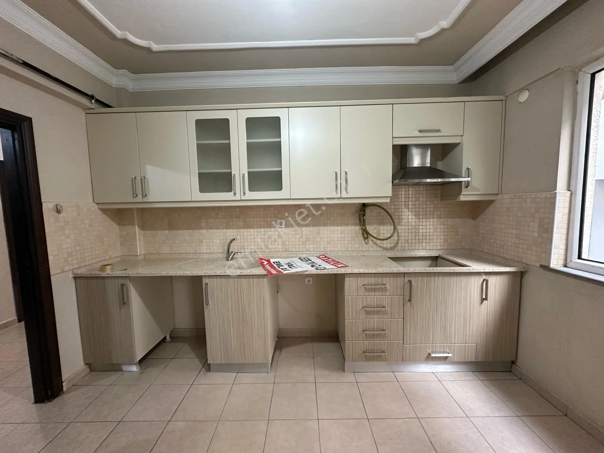 Kalkınma Mahallesi Cadde Üzerinde Satılık Fırsat 2+1 Daire — fotoğraf 2