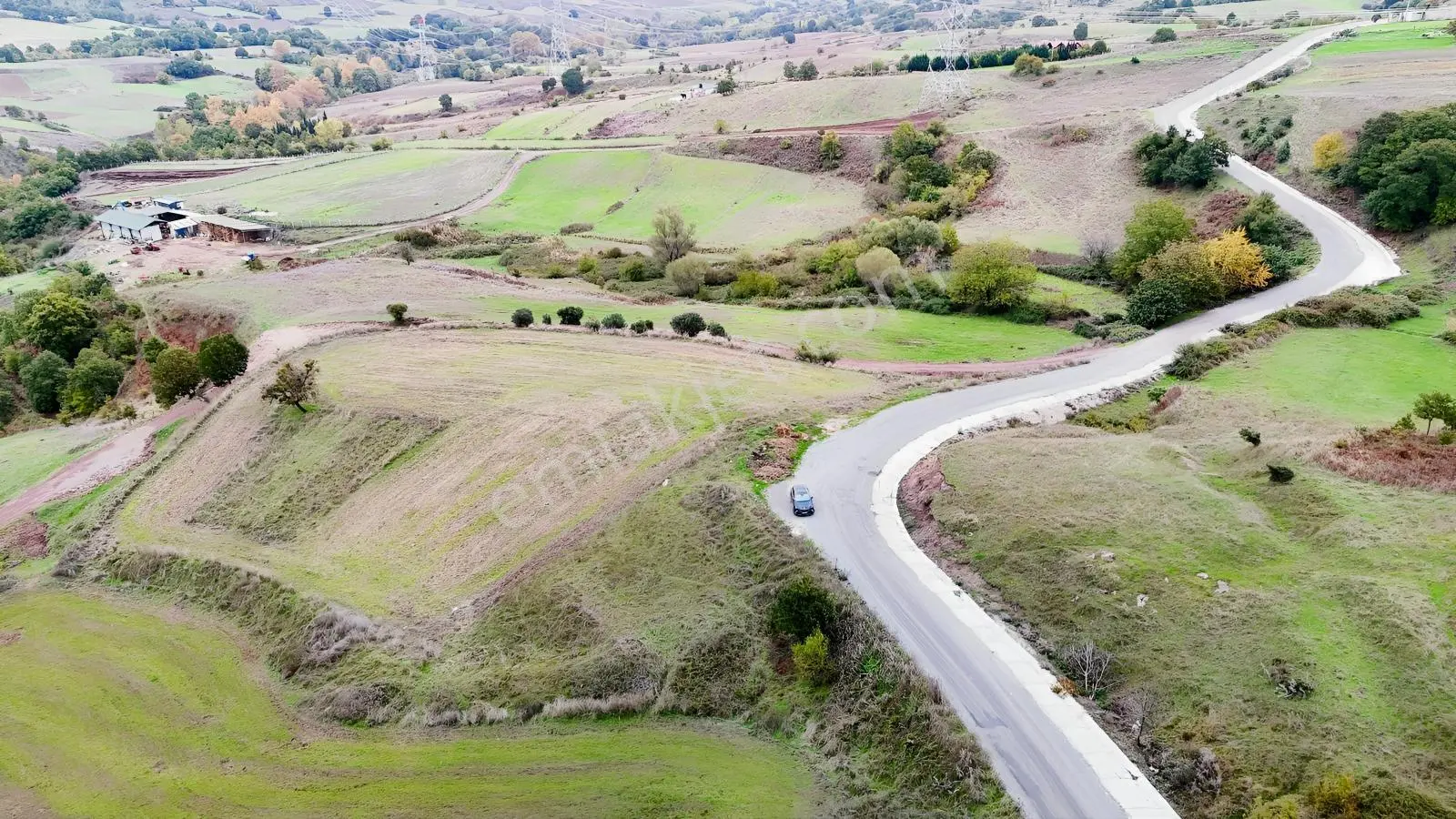 Rota'dan Kızderbent'te Asfalta Cephe Satılık 4.572m2 %5li Arazi! — fotoğraf 3