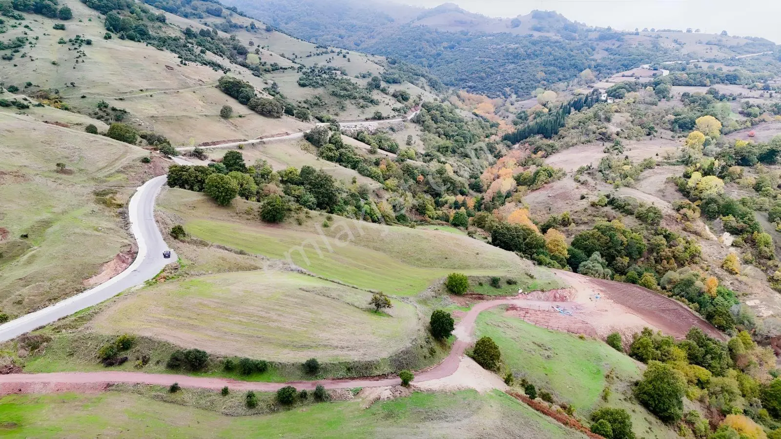 Rota'dan Kızderbent'te Asfalta Cephe Satılık 4.572m2 %5li Arazi! — fotoğraf 16