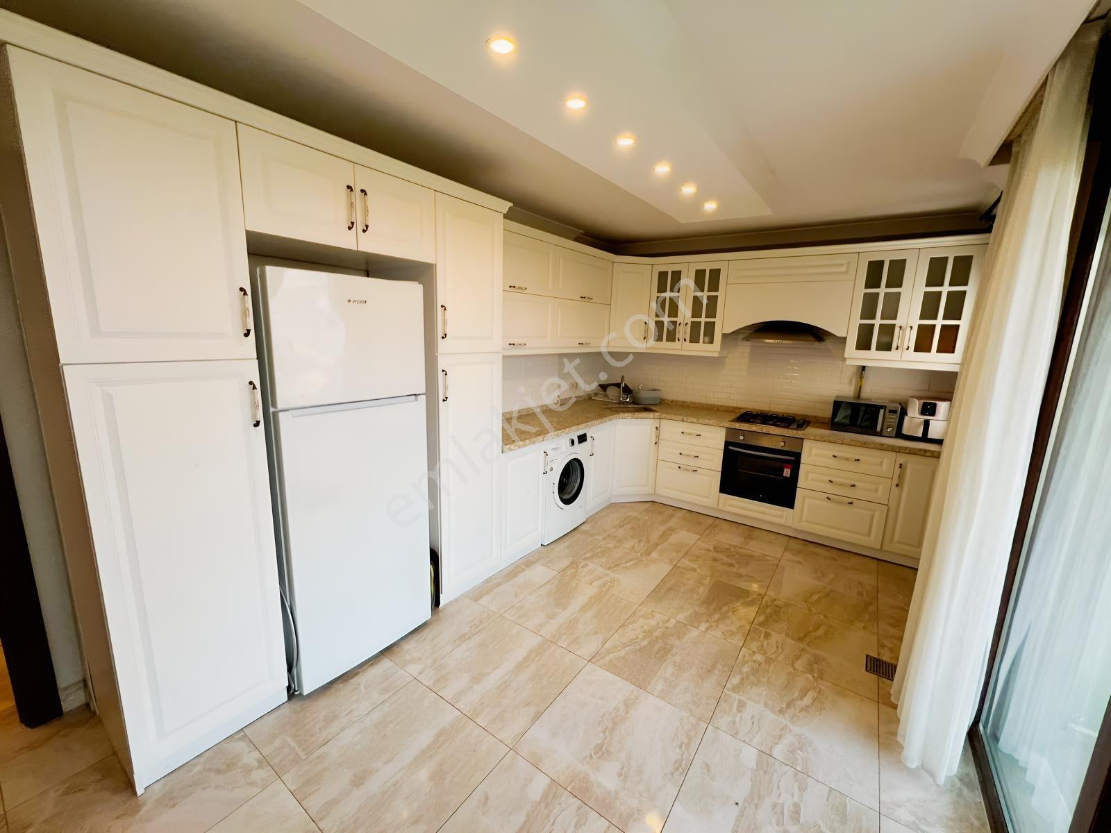 Furkan Demir'den Karamürsel Kayacık'ta Satılık Ultra Lüks Villa — fotoğraf 11