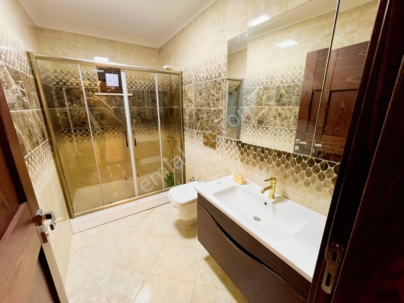 Furkan Demir'den Karamürsel Kayacık'ta Satılık Ultra Lüks Villa — fotoğraf 13