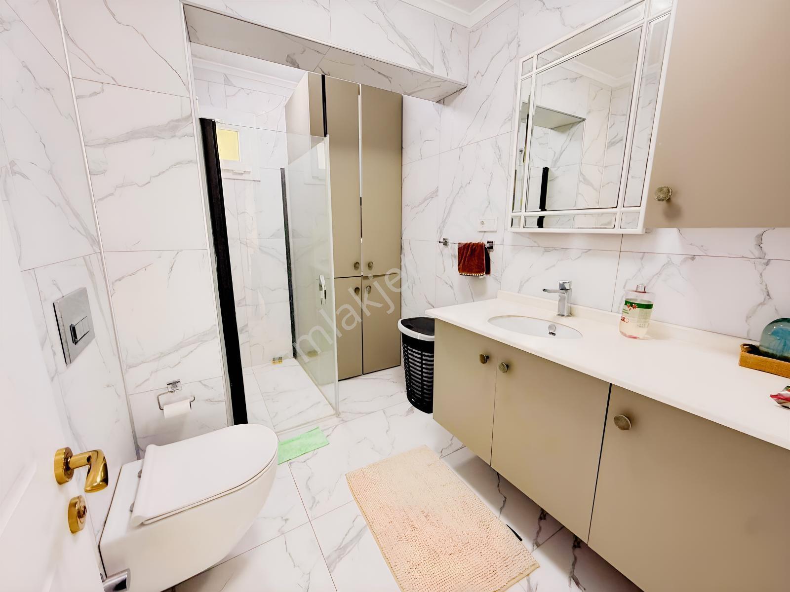 Bm Real Estate Muhteşem Deniz Manzaralı 3+1 Tripleks Villa — fotoğraf 13
