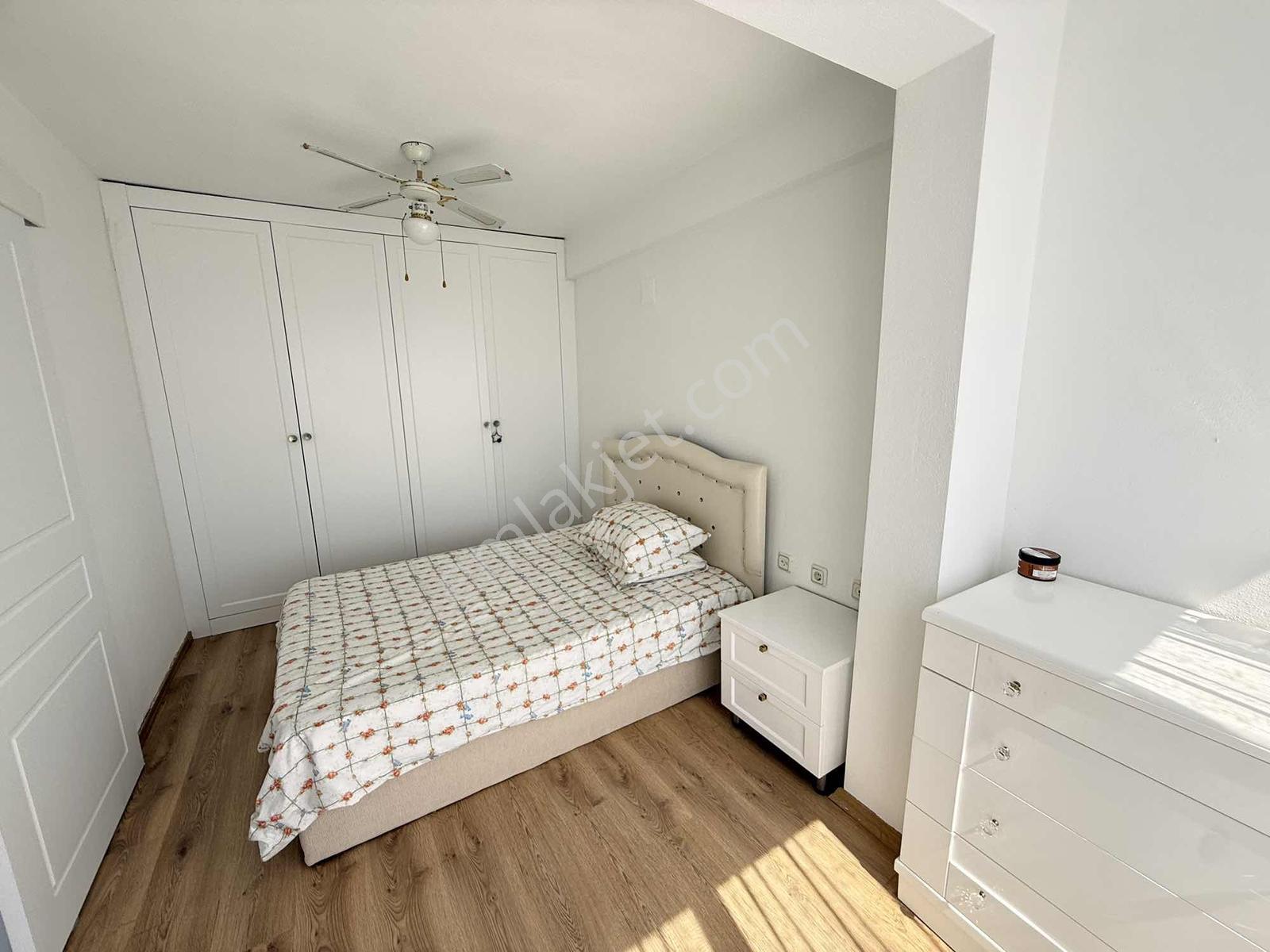 Bm Real Estate Muhteşem Deniz Manzaralı 3+1 Tripleks Villa — fotoğraf 18