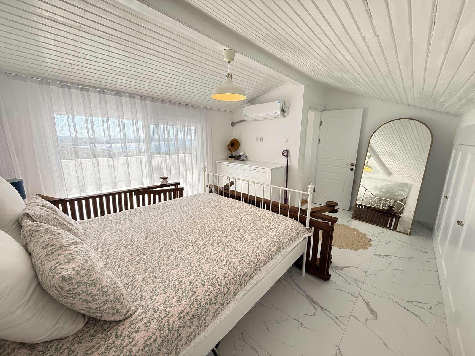Bm Real Estate Muhteşem Deniz Manzaralı 3+1 Tripleks Villa — fotoğraf 23