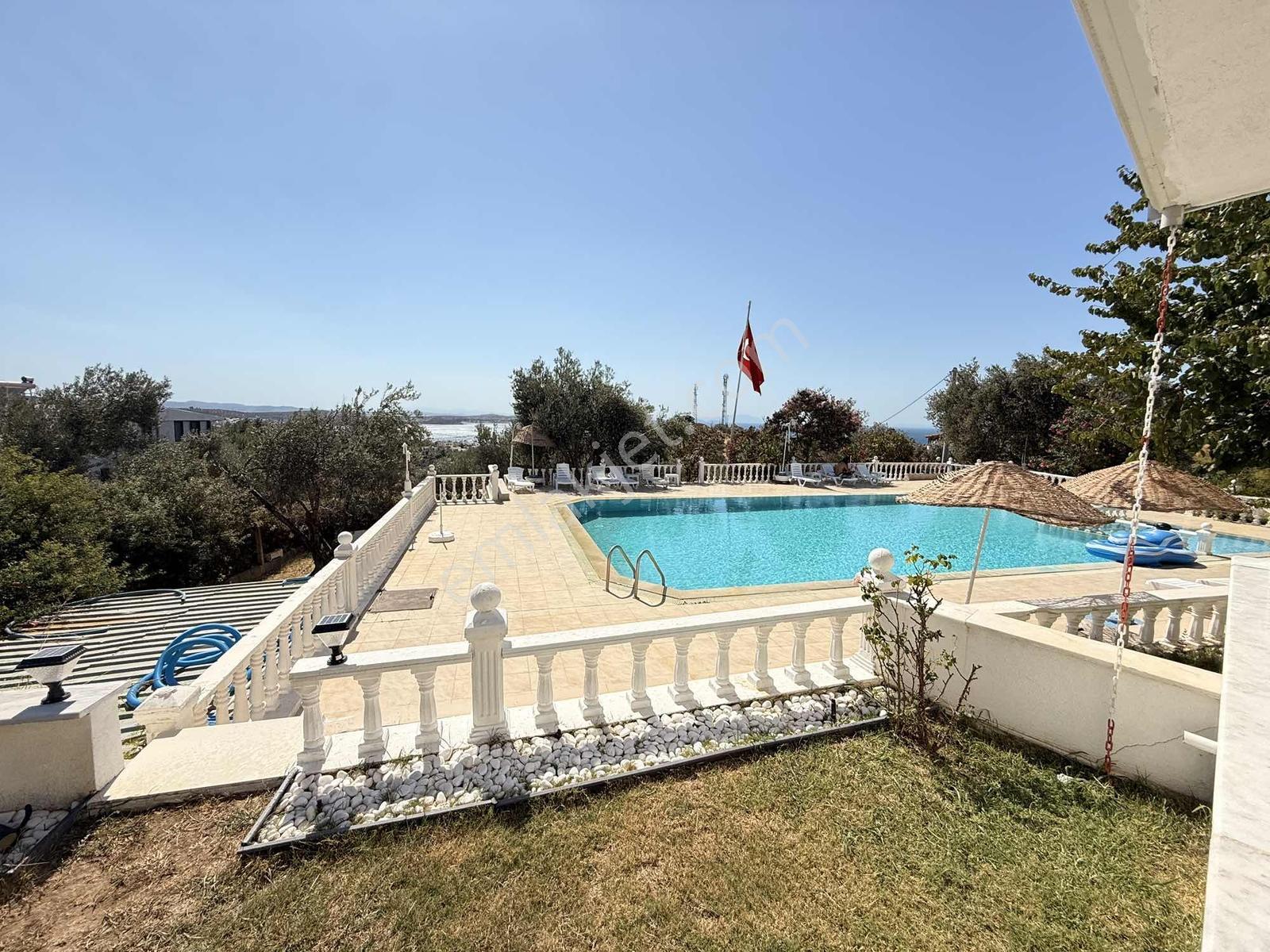 Bm Real Estate Muhteşem Deniz Manzaralı 3+1 Tripleks Villa — fotoğraf 33