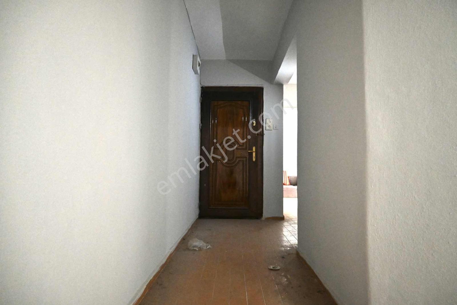 Bm Real Estate Altıparmak'ta Satılık 2+1 Asansörlü Daire — fotoğraf 10