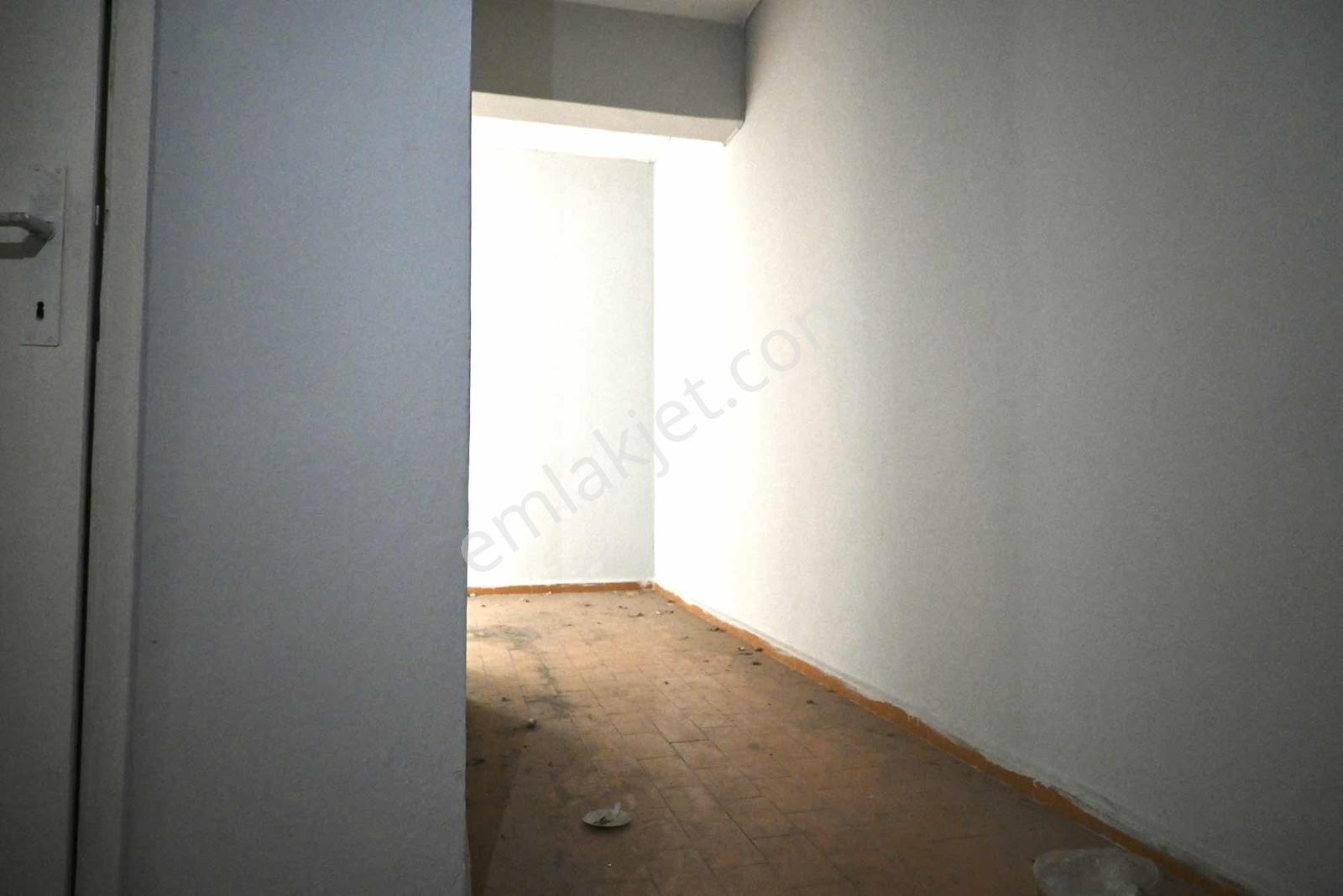 Bm Real Estate Altıparmak'ta Satılık 2+1 Asansörlü Daire — fotoğraf 11