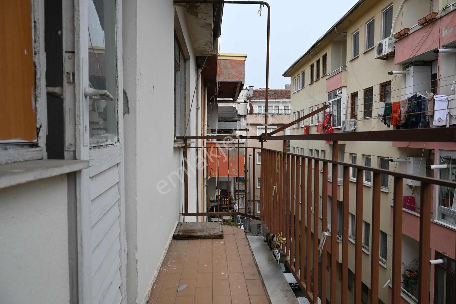 Bm Real Estate Altıparmak'ta Satılık 2+1 Asansörlü Daire — fotoğraf 12