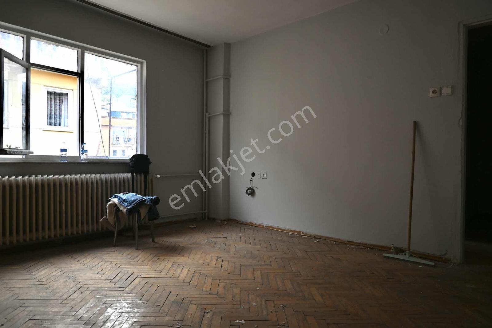 Bm Real Estate Altıparmak'ta Satılık 2+1 Asansörlü Daire — fotoğraf 16