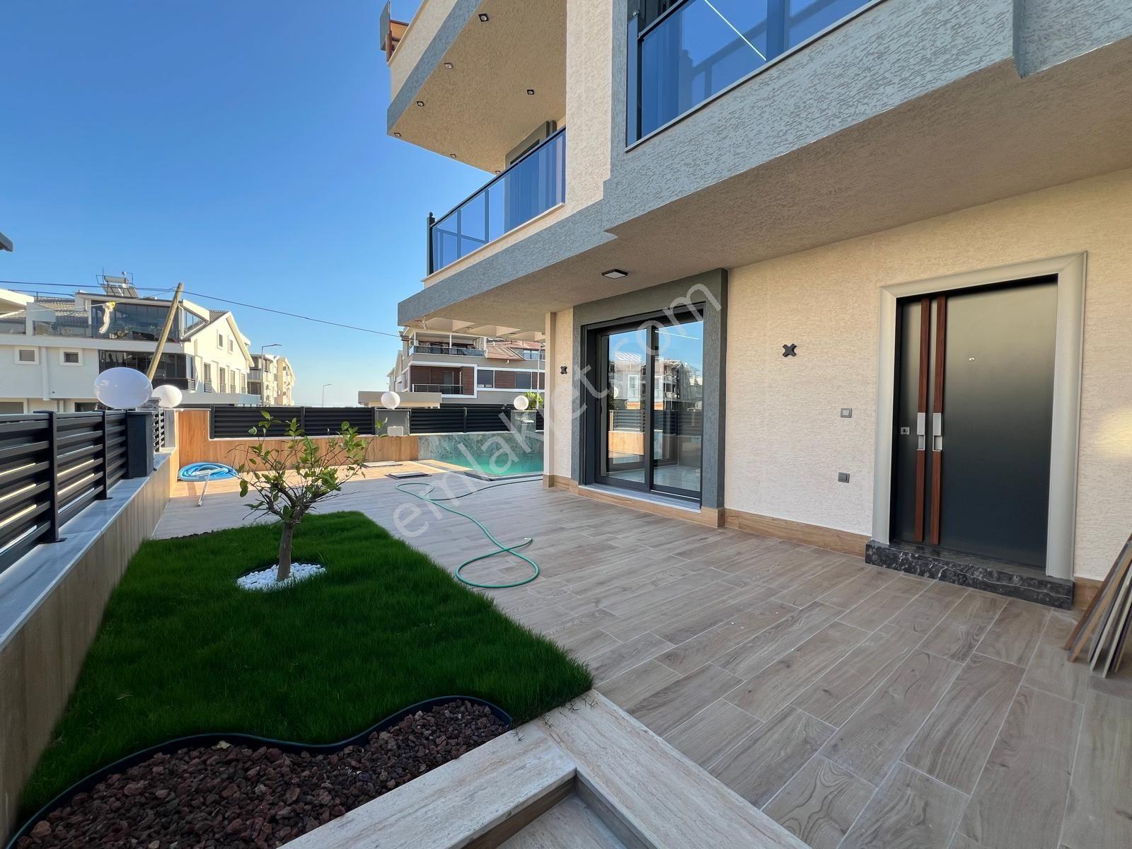 Didim Efeler Mahallesi'nde Havuzlu Satılık 3+1 Villa — fotoğraf 2