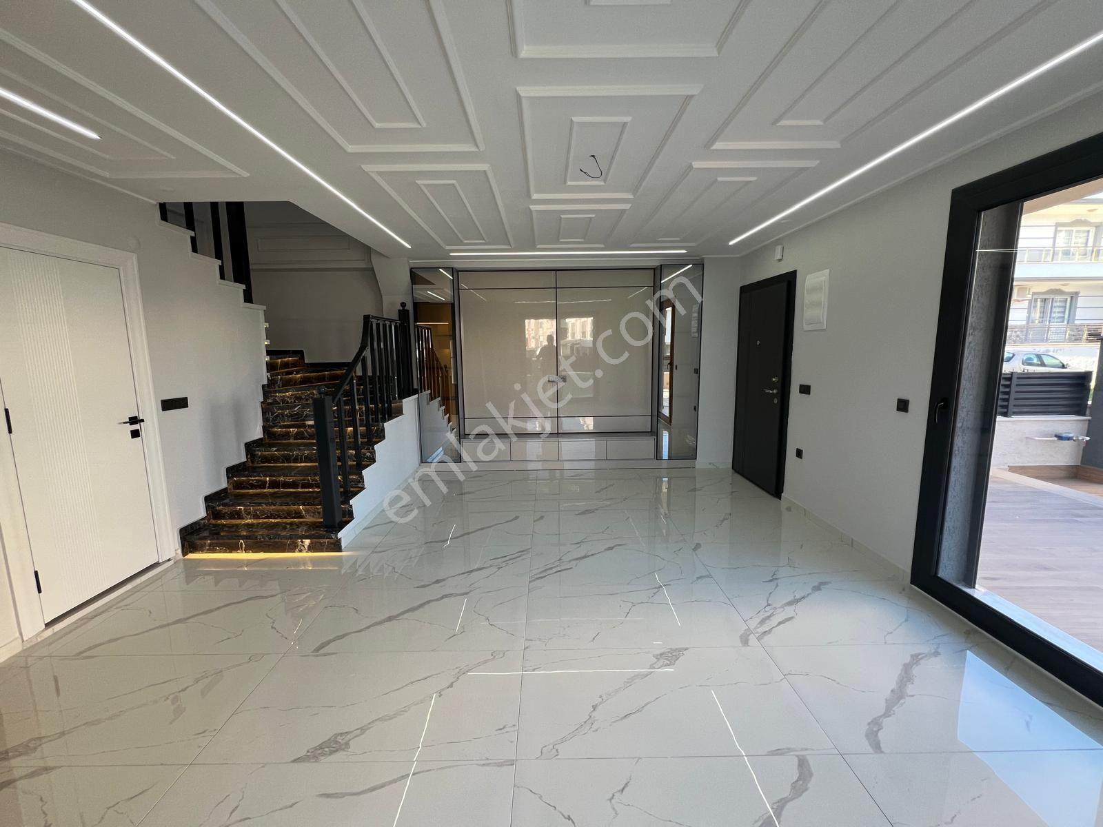 Didim Efeler Mahallesi'nde Havuzlu Satılık 3+1 Villa — fotoğraf 12