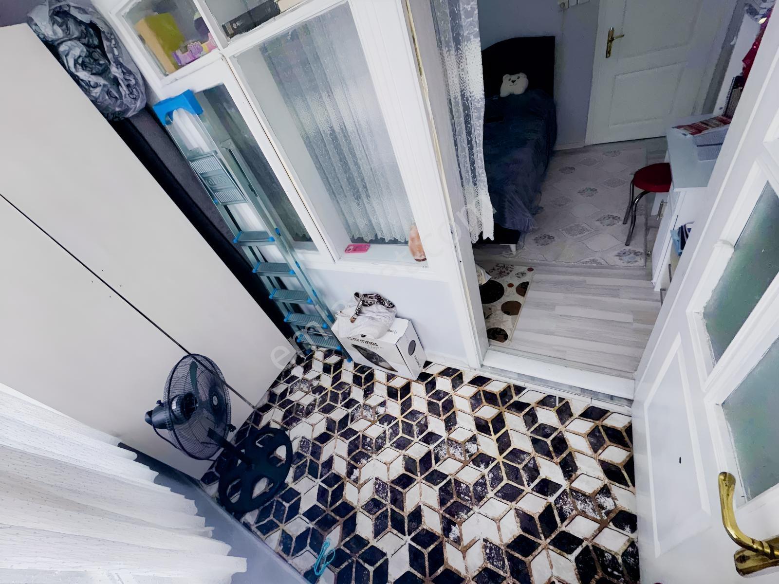 Zaferyapıdan Satılık Daire 3.kat 100m2 Hisseli 2000yapı Cebecimh — fotoğraf 18