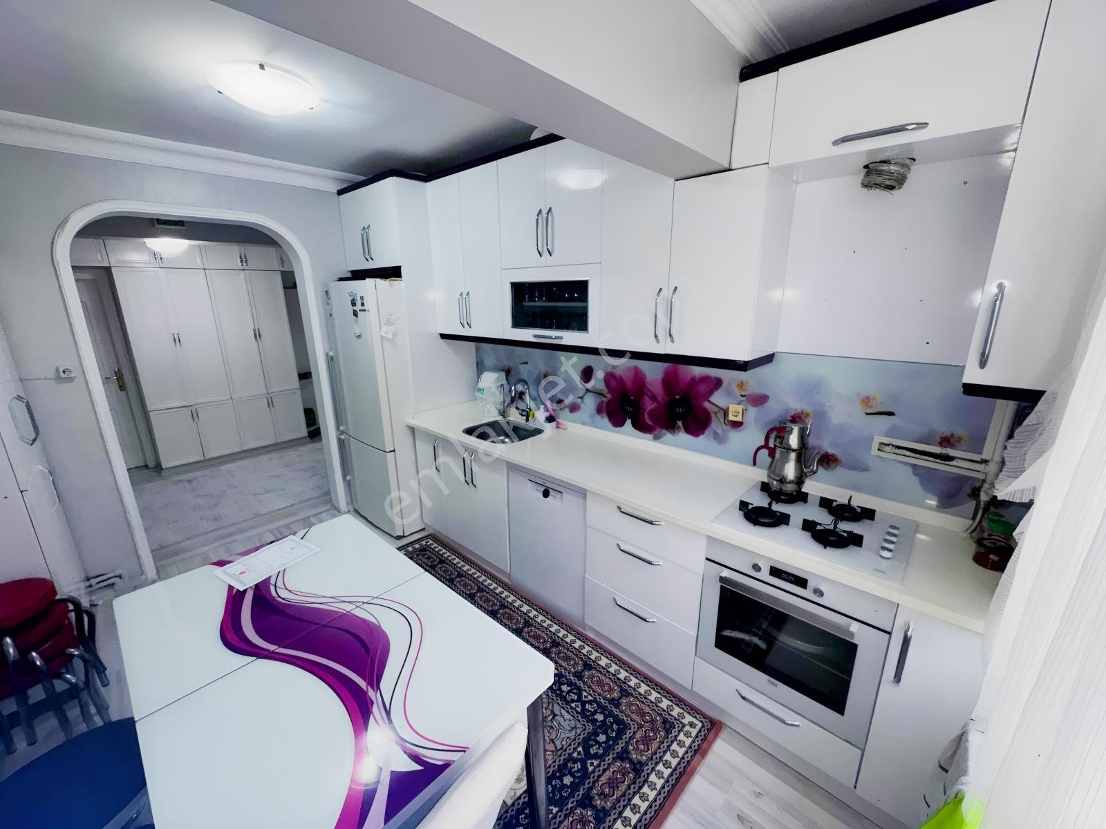 Zaferyapıdan Satılık Daire 3.kat 100m2 Hisseli 2000yapı Cebecimh — fotoğraf 23