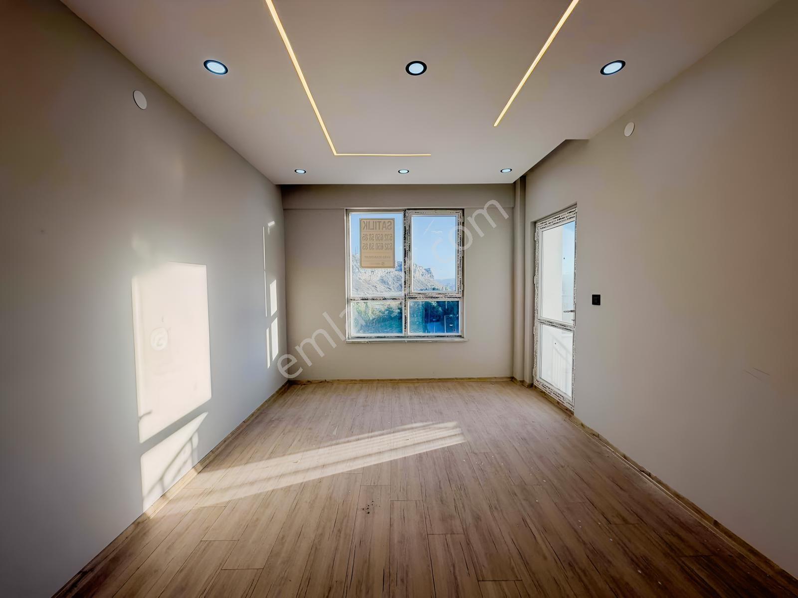 Sivas Ozan Emlak'tan Orhangazi'de Satılık 3,5+1 Sıfır Daire — fotoğraf 17