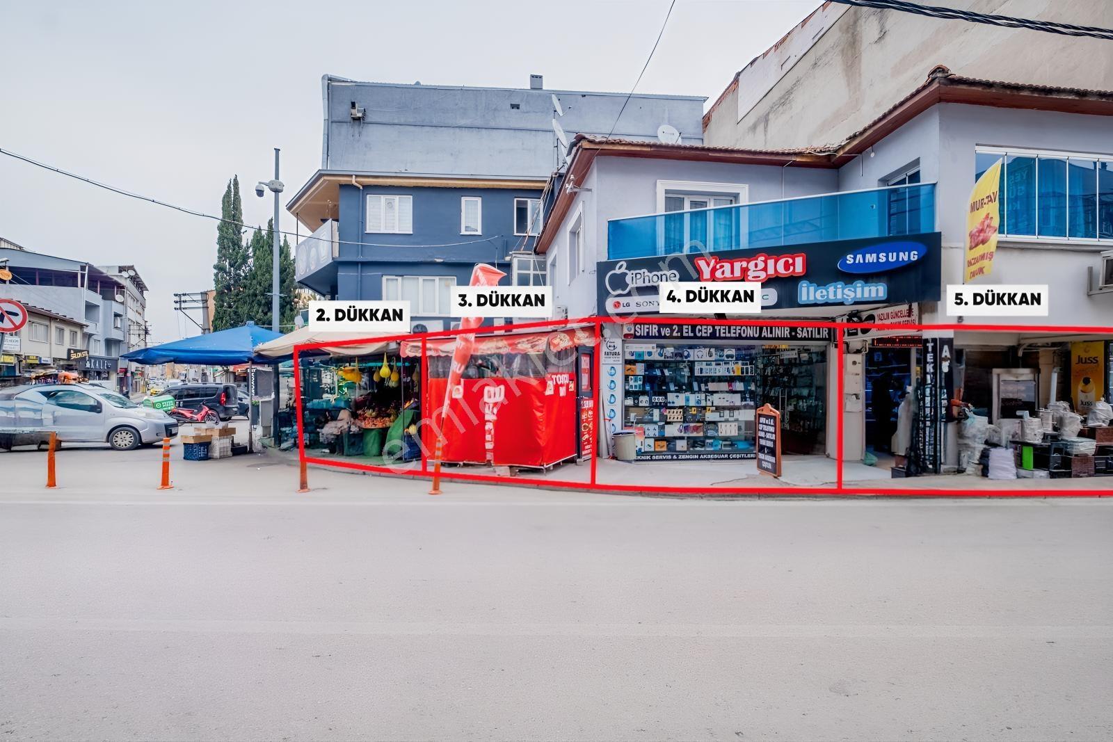 Remax Area Dan Bağlarbaşı Meydan Komple Satılık 5 Dükkan 3 Daire — fotoğraf 2