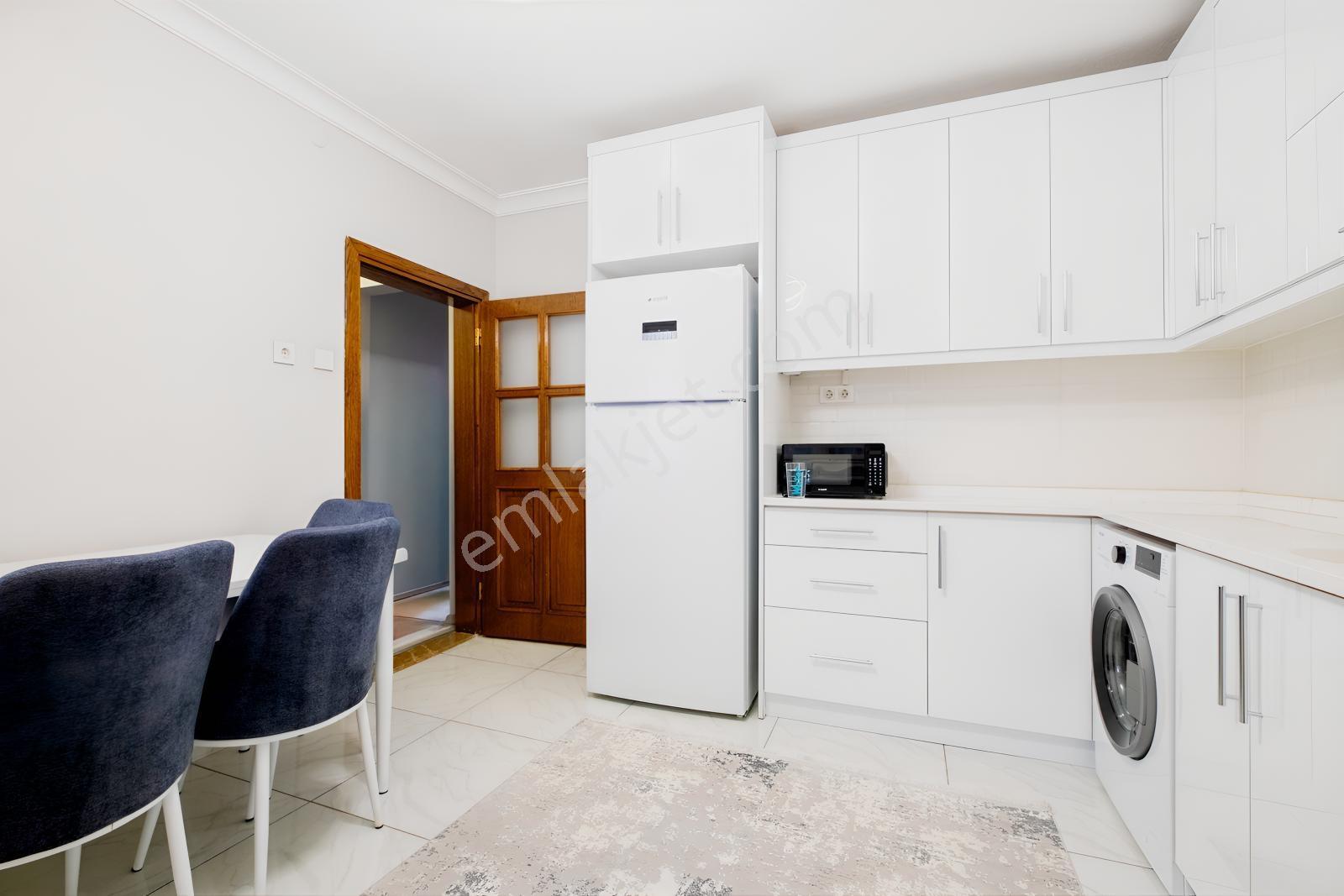 Remax Area Dan Bağlarbaşı Meydan Komple Satılık 5 Dükkan 3 Daire — fotoğraf 19