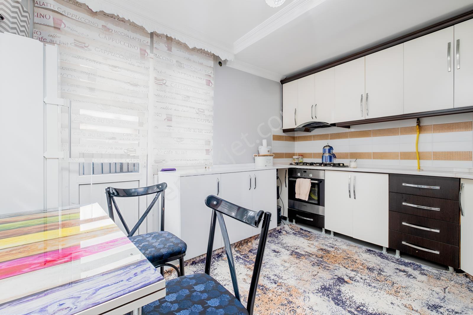 Remax Area Dan Bağlarbaşı Meydan Komple Satılık 5 Dükkan 3 Daire — fotoğraf 27