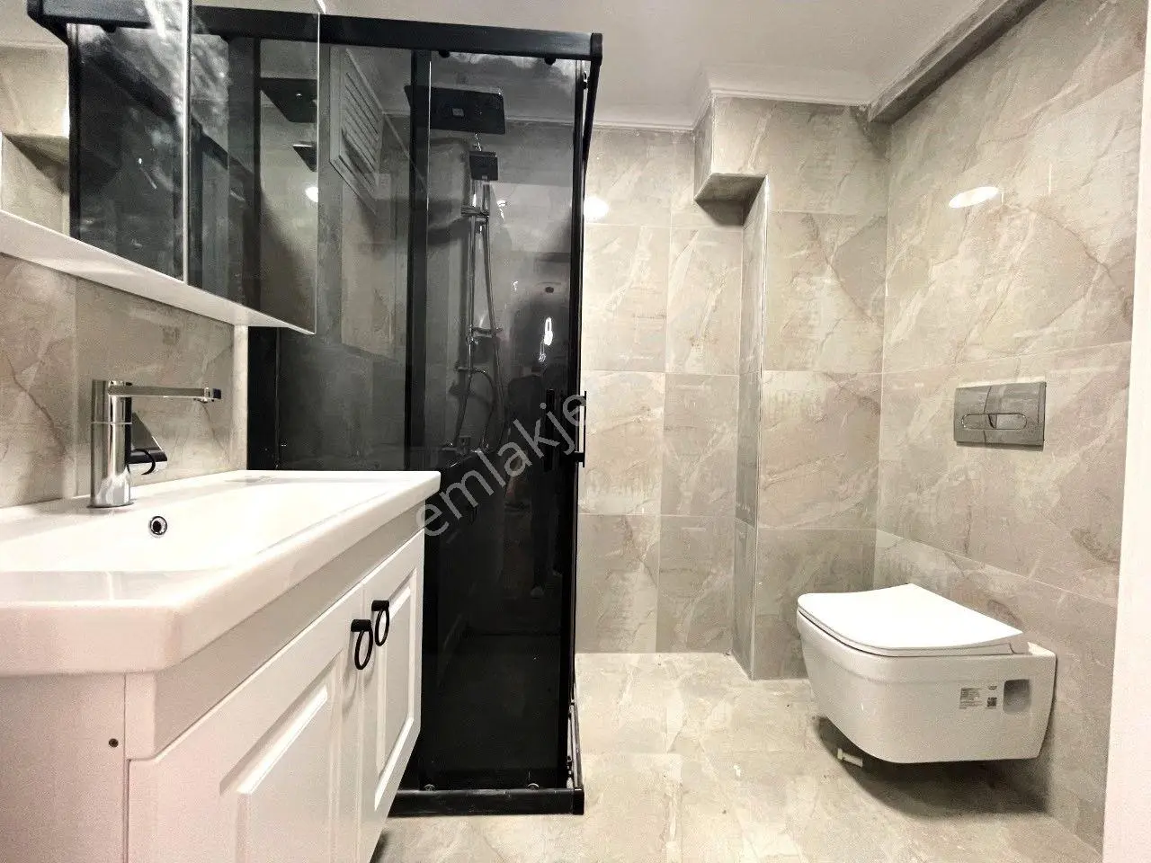 𝄞melodi'den Doktorlar Sitesi Civarında 3+1 Ön Cephe Arakat Ayrı Mutfaklı Barbekülü Daire — fotoğraf 6