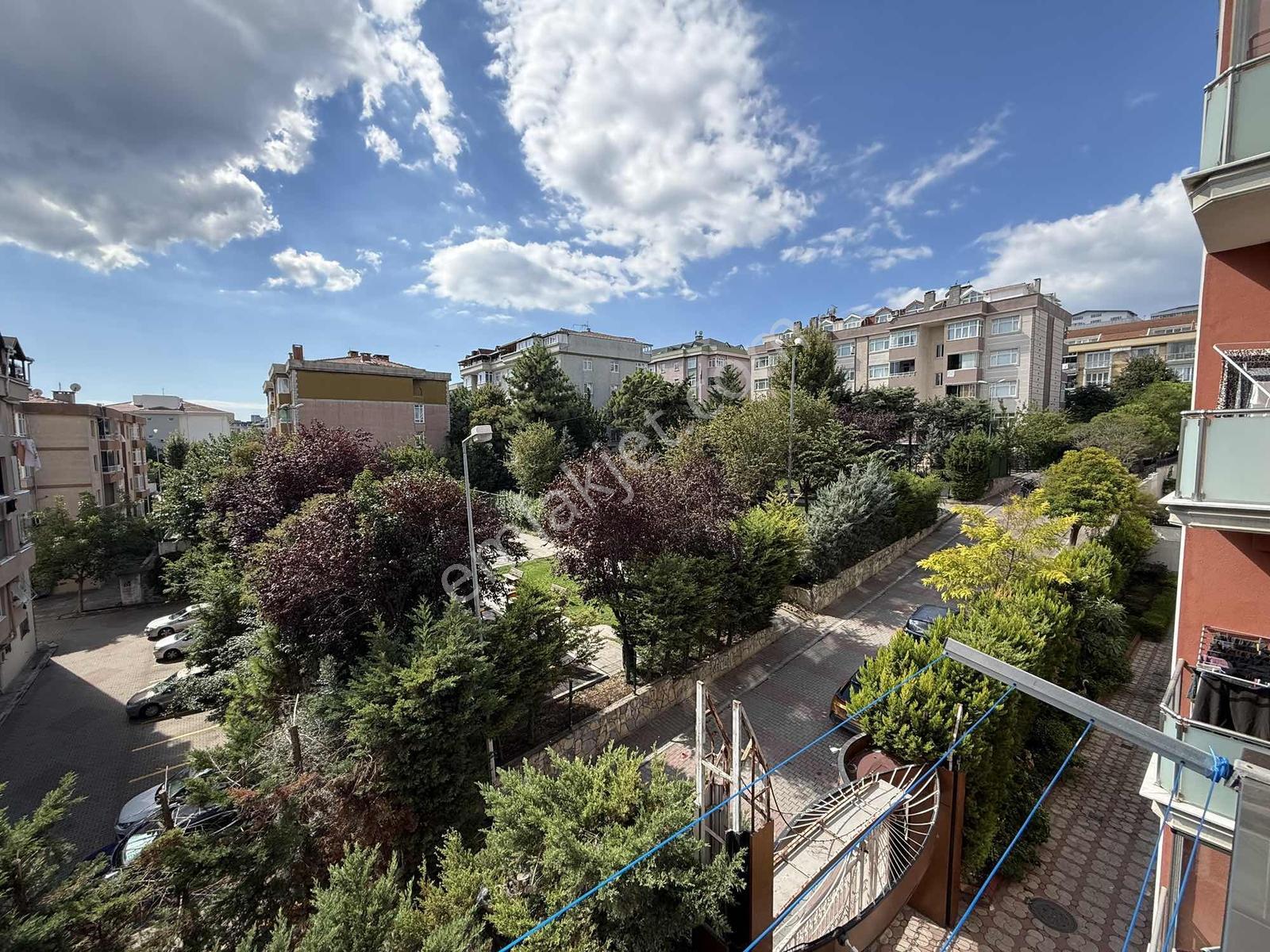 Beylikdüzü Yakuplu Metrobüse 5dk Full Konsept Satlık 3+1 Daire